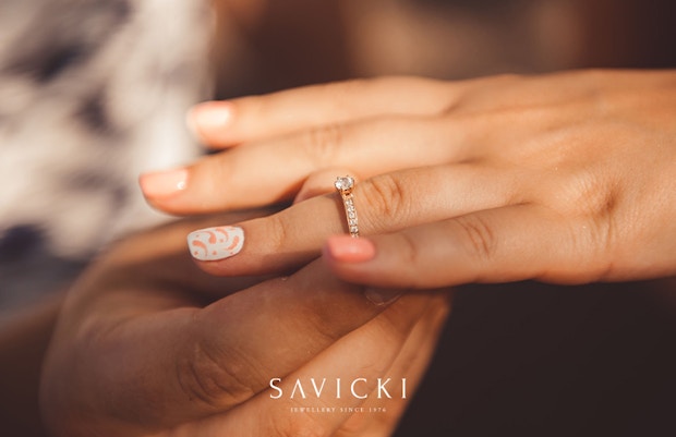 Jak zmniejszyć pierścionek? Praktyczny poradnik