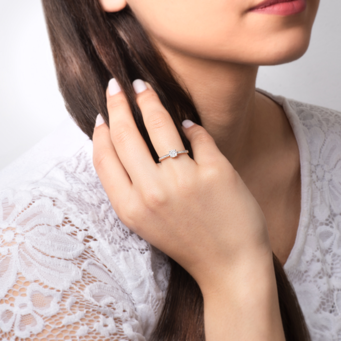 Pierścionek zaręczynowy SAVICKI: dwukolorowe złoto, diament