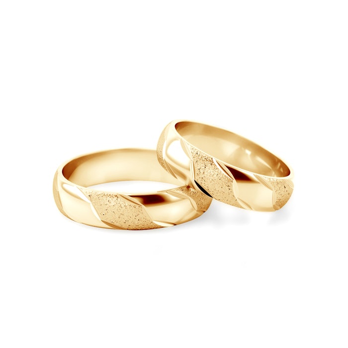Wedding Rings: gold, D-Shaped, 5 mm