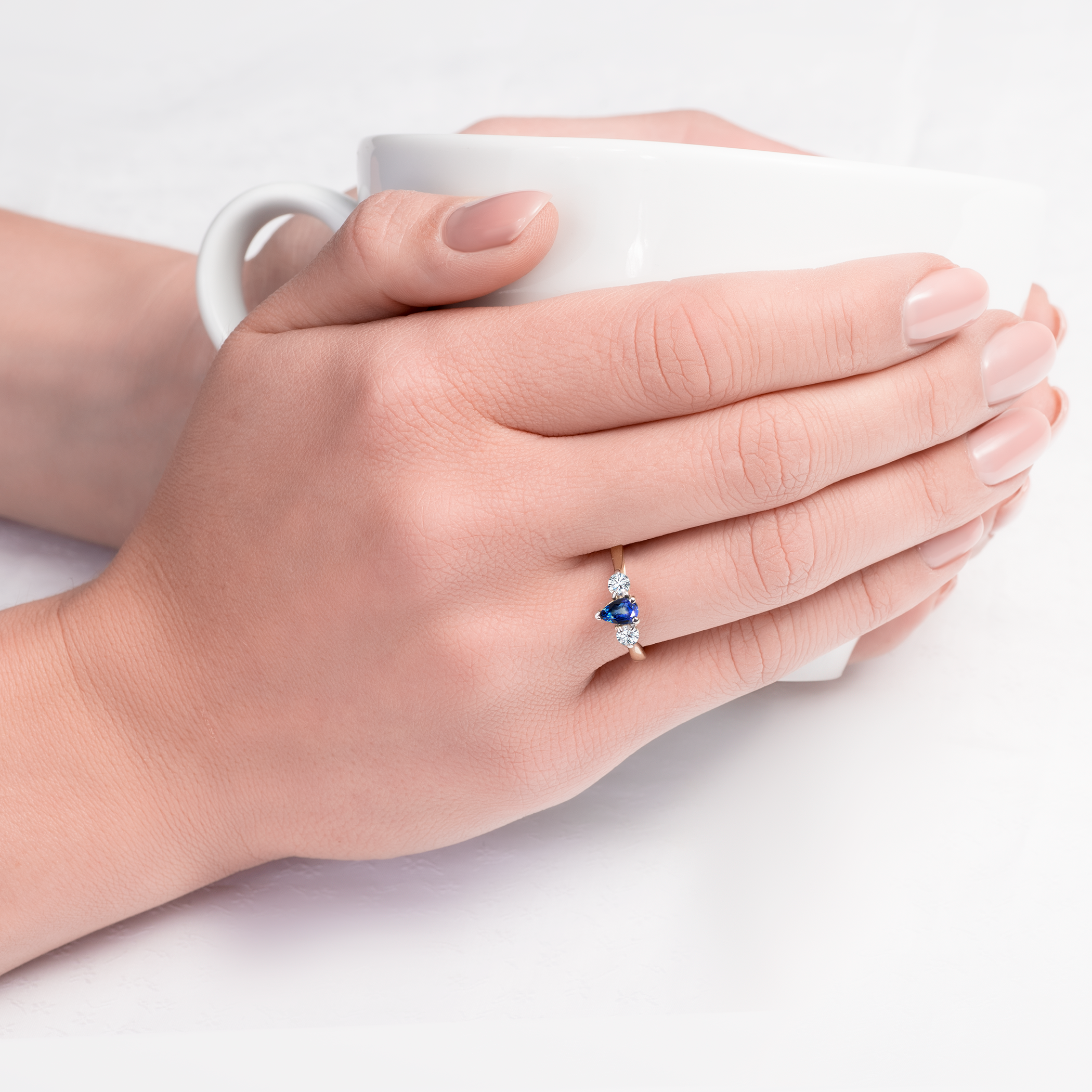 Pierścionek zaręczynowy SAVICKI: dwukolorowe złoto, niebieski szafir, białe szafiry - 5