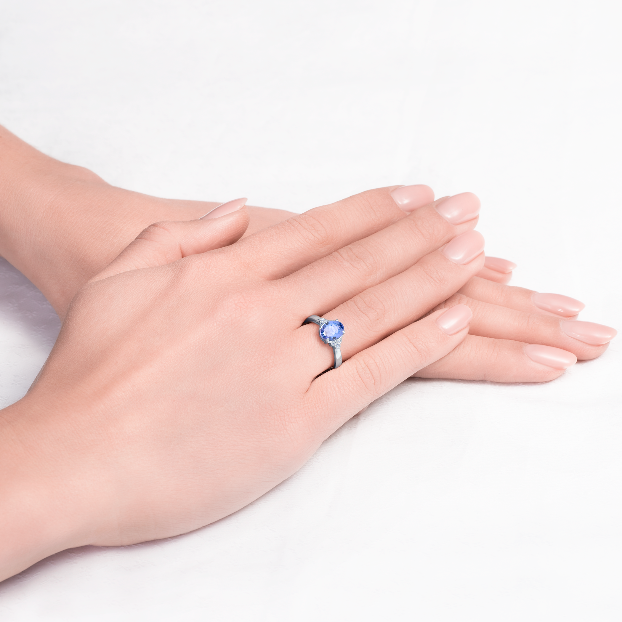 Verlobungsring Savicki: Weißgold, Tansanit , Diamanten