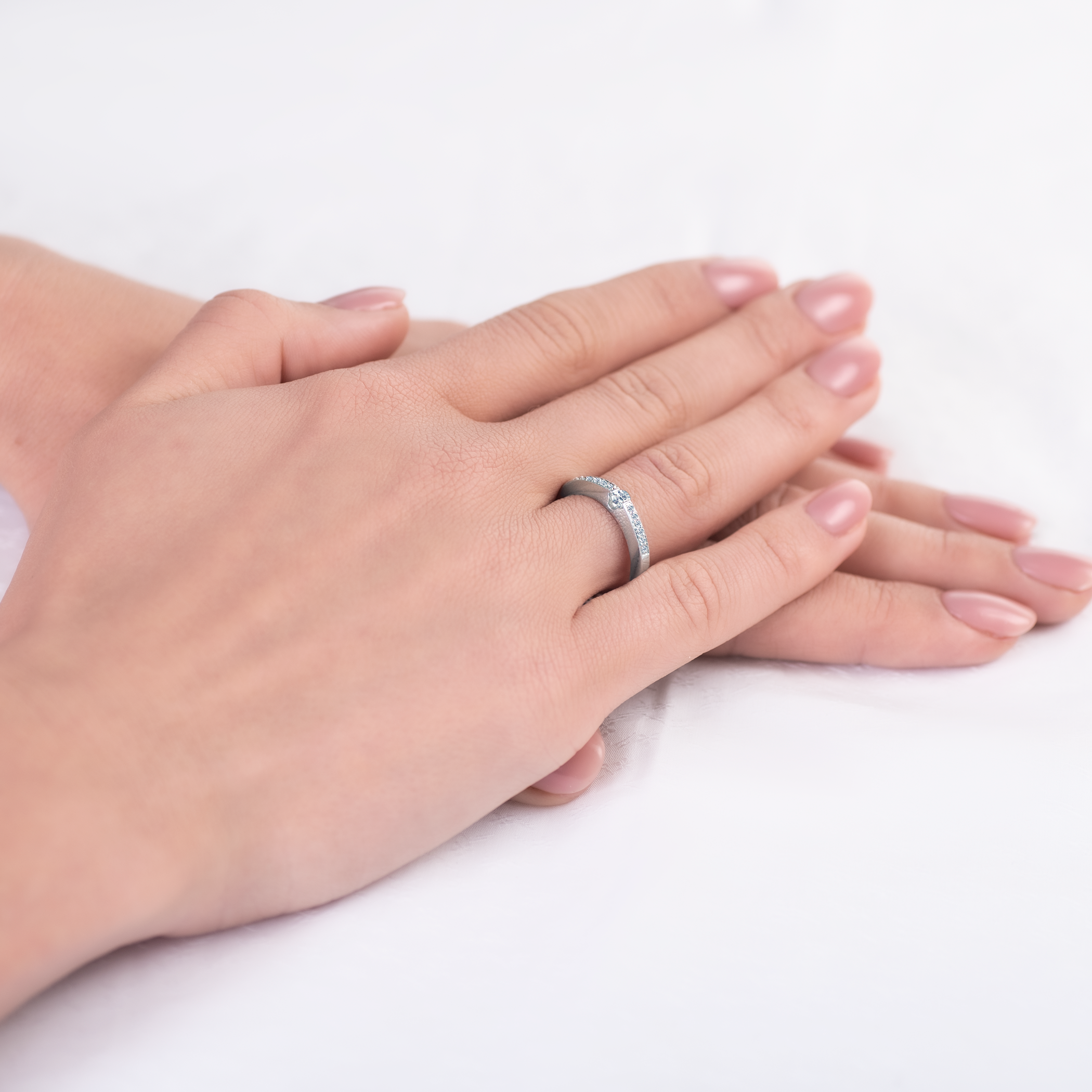 Pierścionek zaręczynowy SAVICKI: białe złoto, diamenty - 5