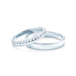 Snubní prsteny Dream: bílé zlato, bílé safíry, ploché, 3 mm