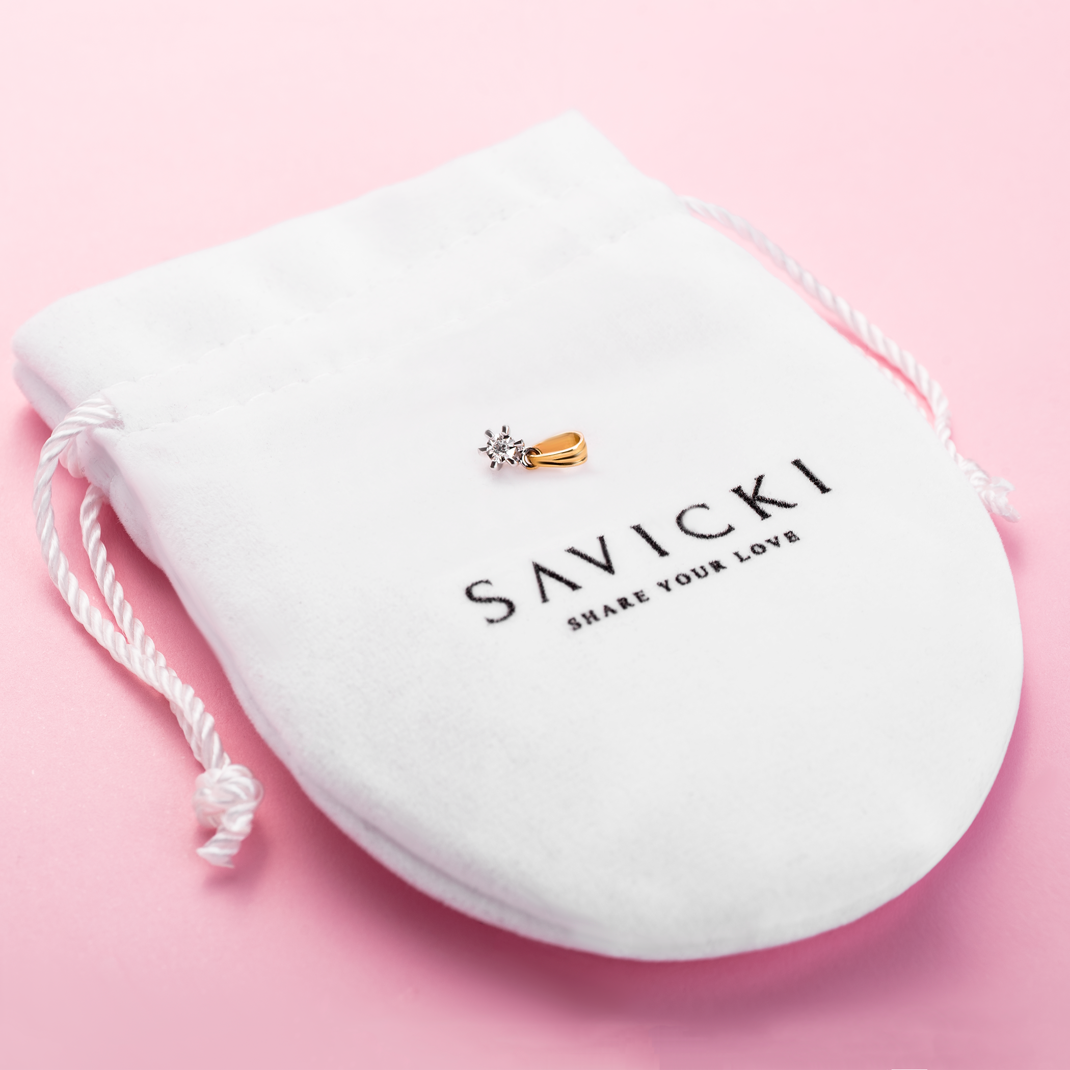 Zawieszka Savicki: dwukolorowe złoto, diament