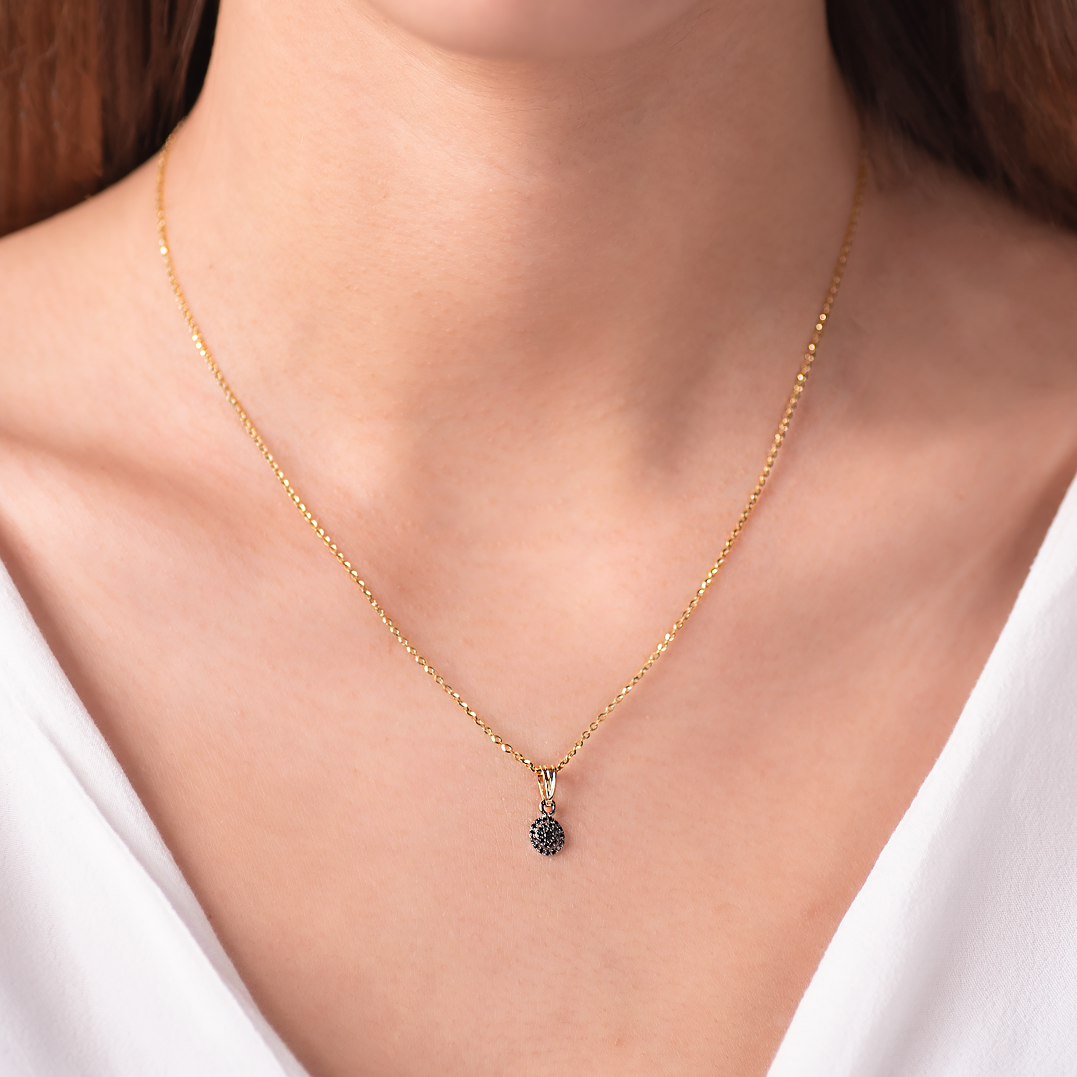 Zawieszka Savicki: dwukolorowe złoto, czarne diamenty