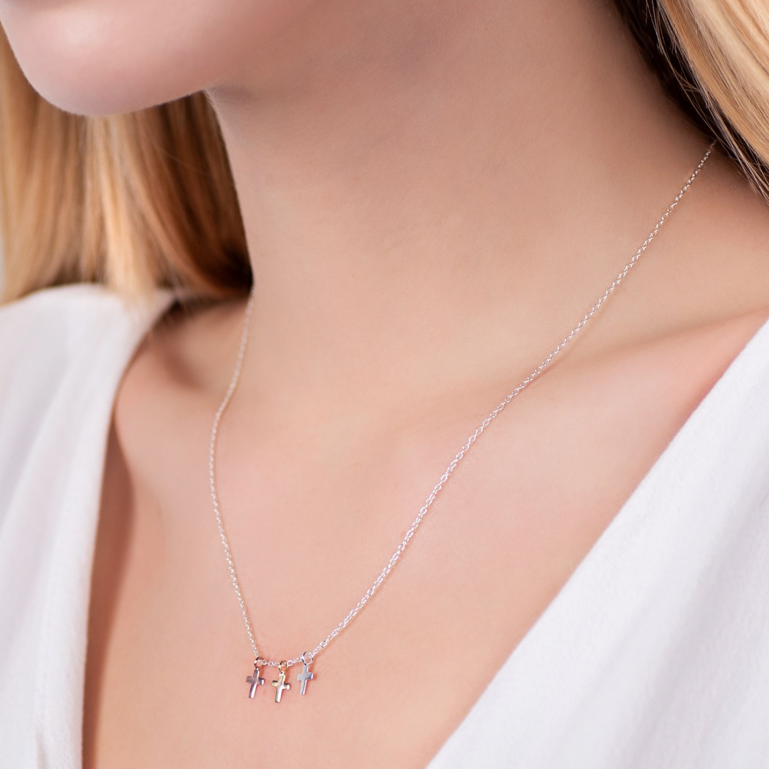 Naszyjnik krzyżyki Savicki: srebrny pozłacany