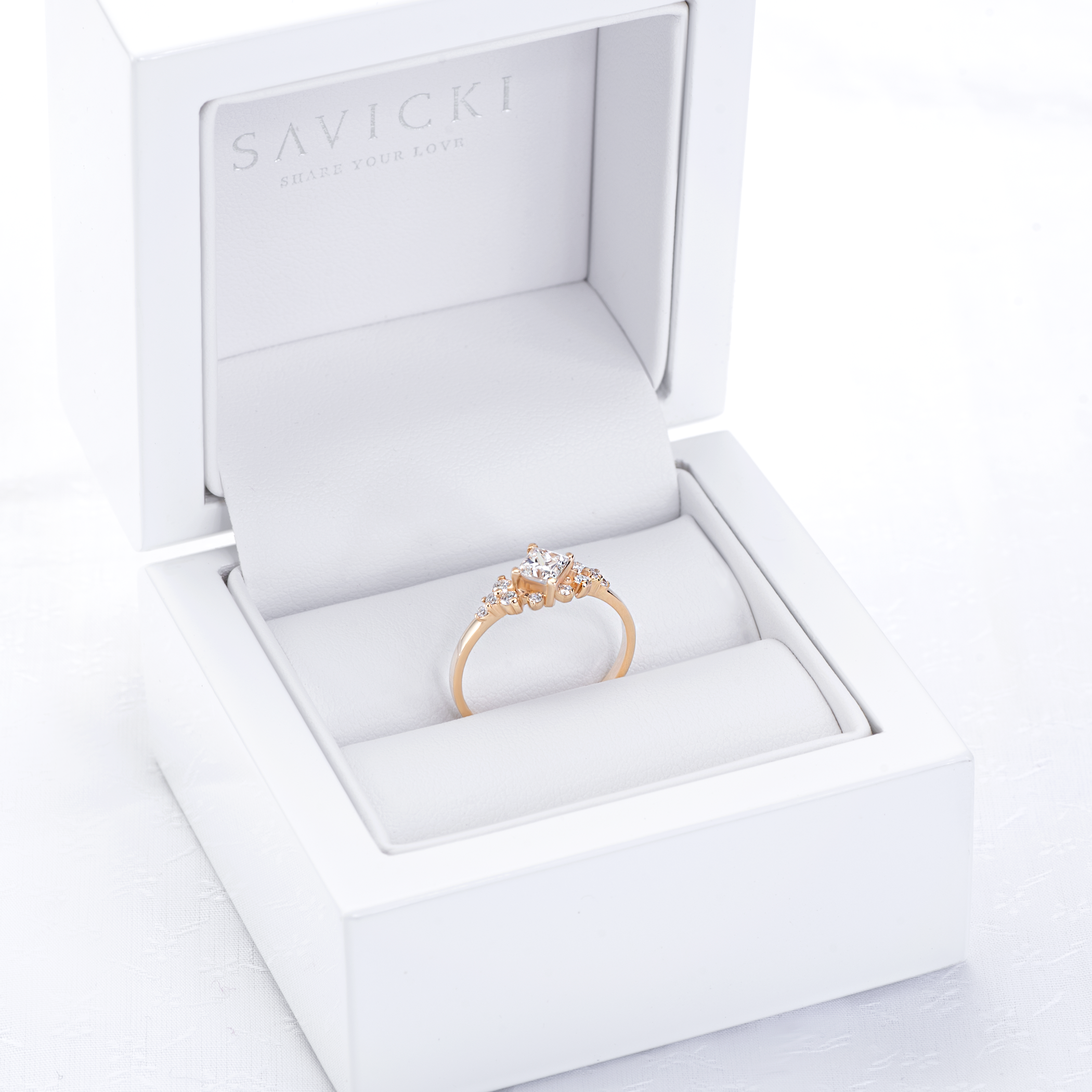 Verlobungsring Savicki: Gold, Weißer Saphir, Diamanten - 7