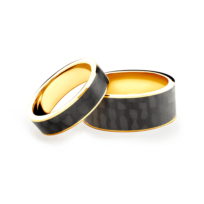 Svadobné obrúčky: karbón + žlté zlato, ploché, 4 mm + 8 mm