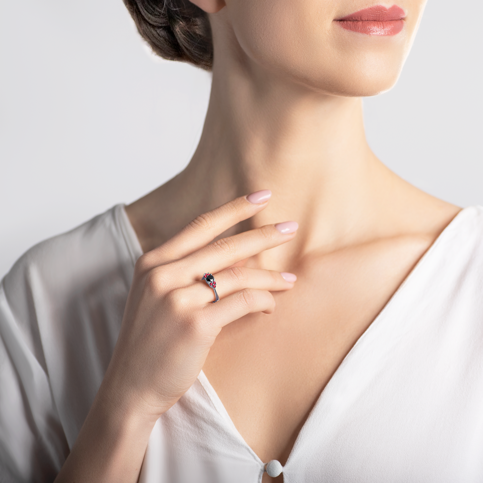 Pierścionek zaręczynowy Fairytale: białe złoto, czarny diament