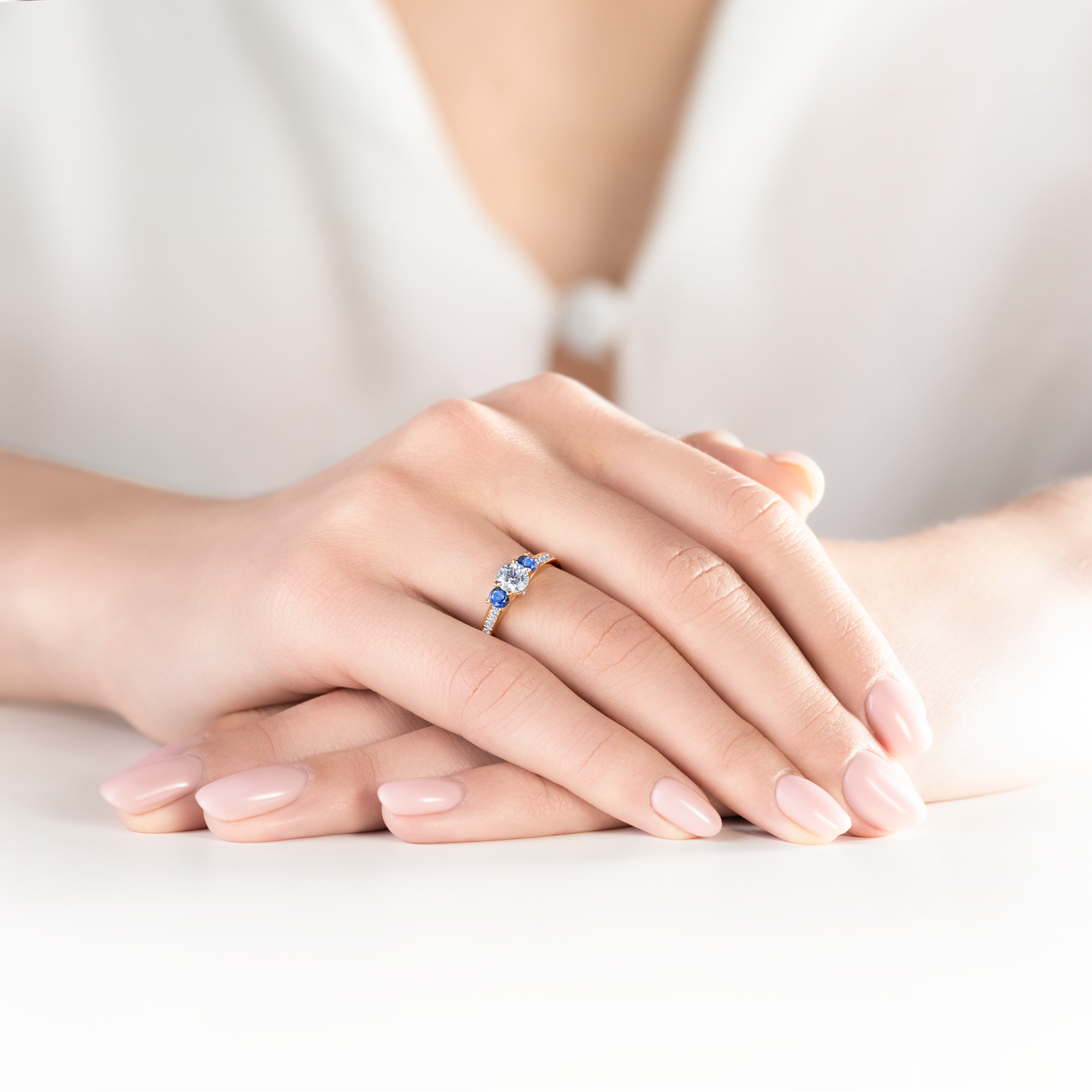 Pierścionek zaręczynowy Dream: złoty, biały szafir 0,50 ct - 5