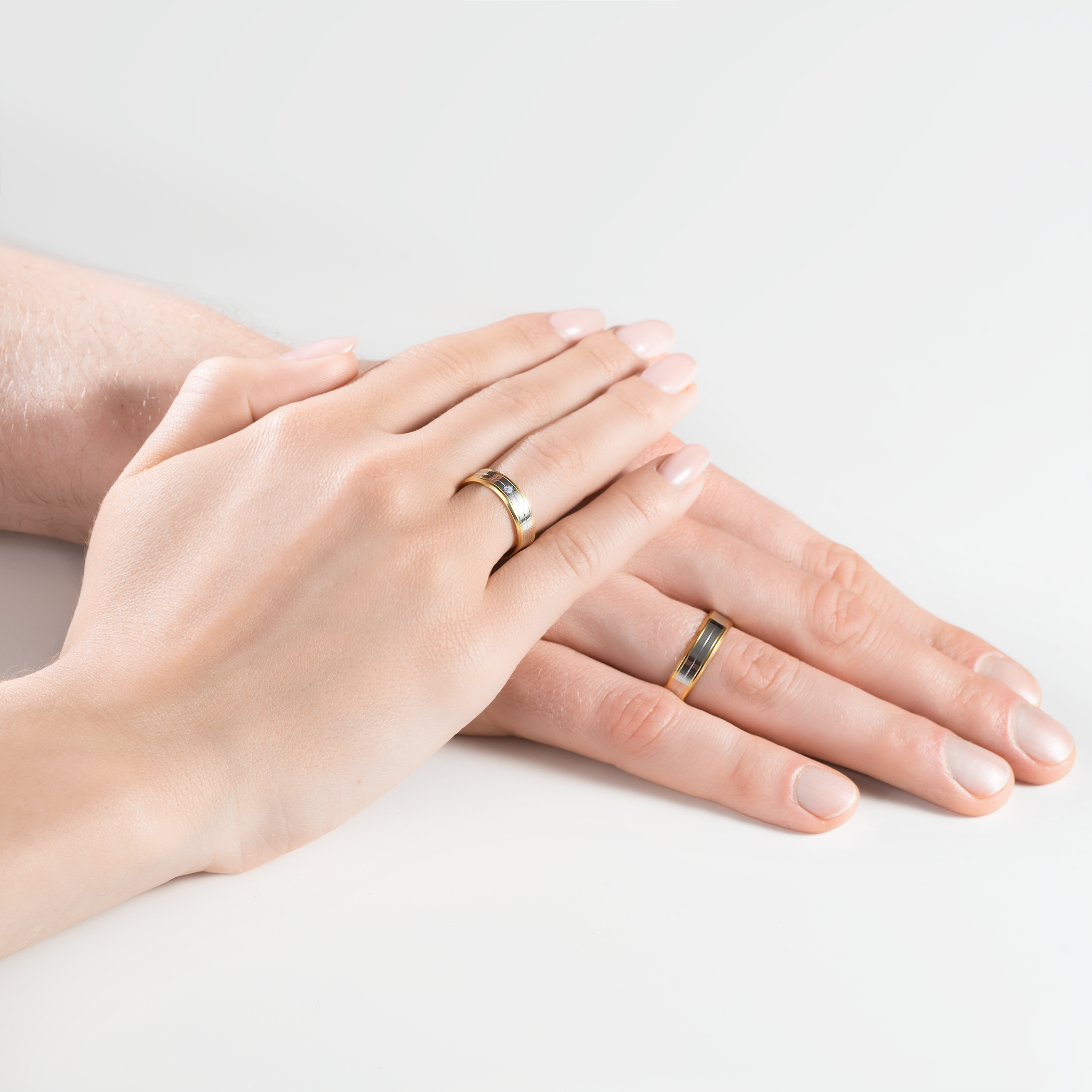 Obrączki ślubne: dwukolorowe złoto, płaskie, 5 mm