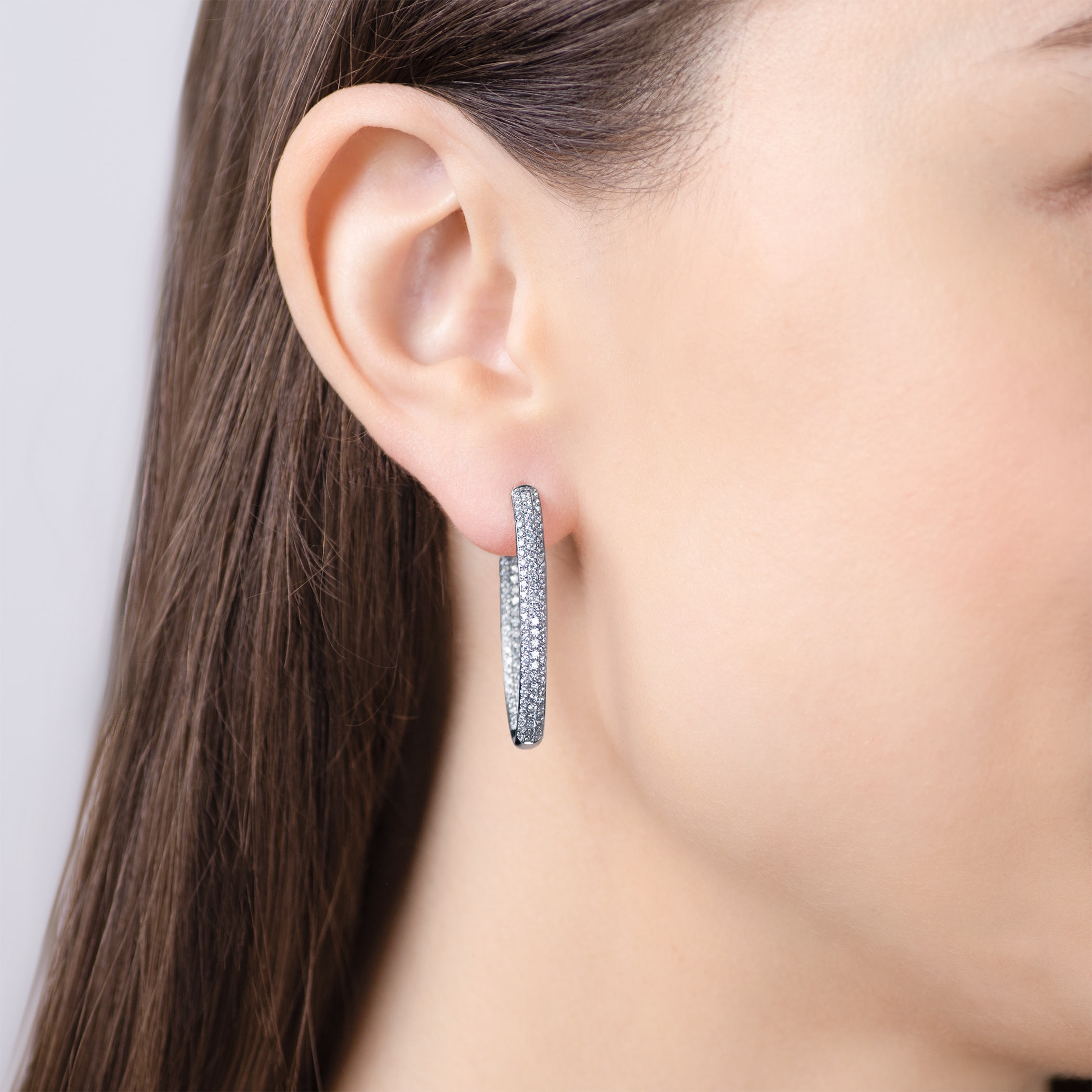 Kolczyki SAVICKI: białe złoto, diamenty