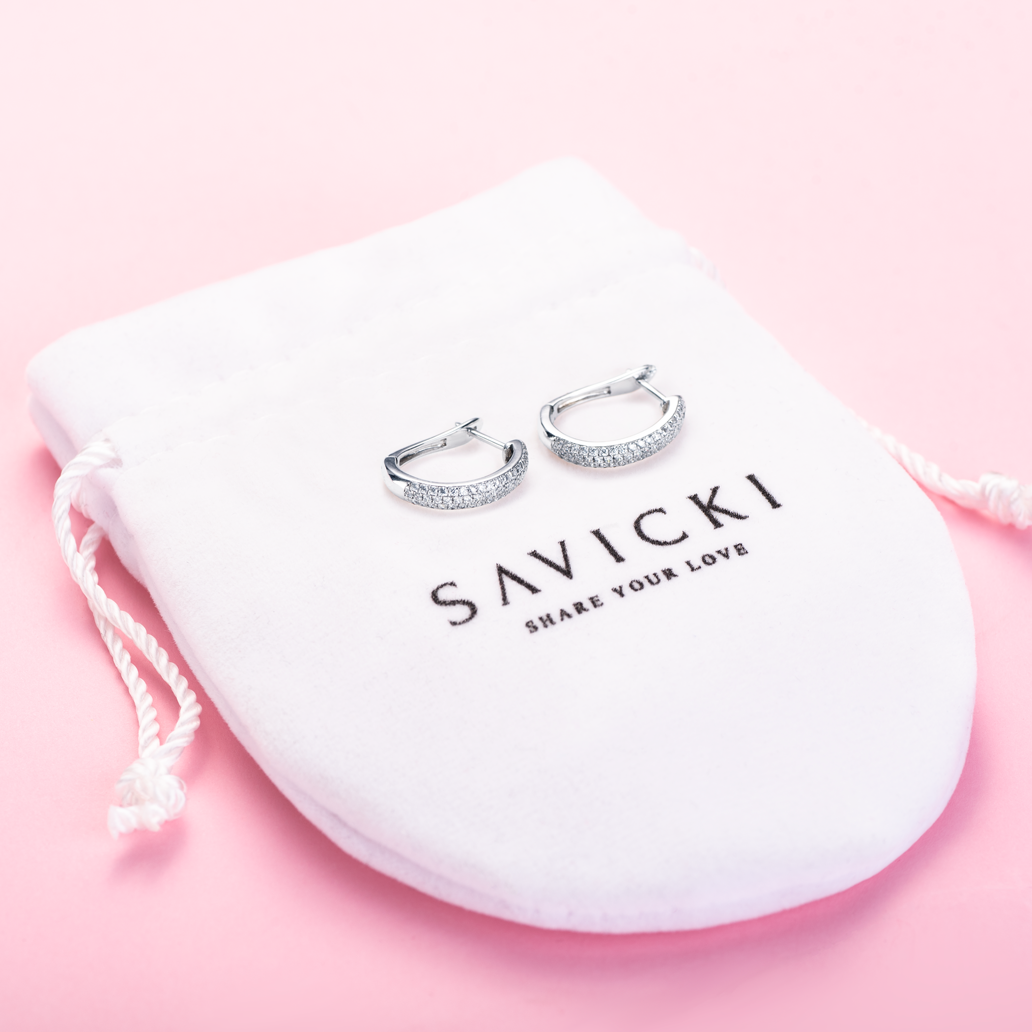 Kolczyki SAVICKI: białe złoto, diamenty