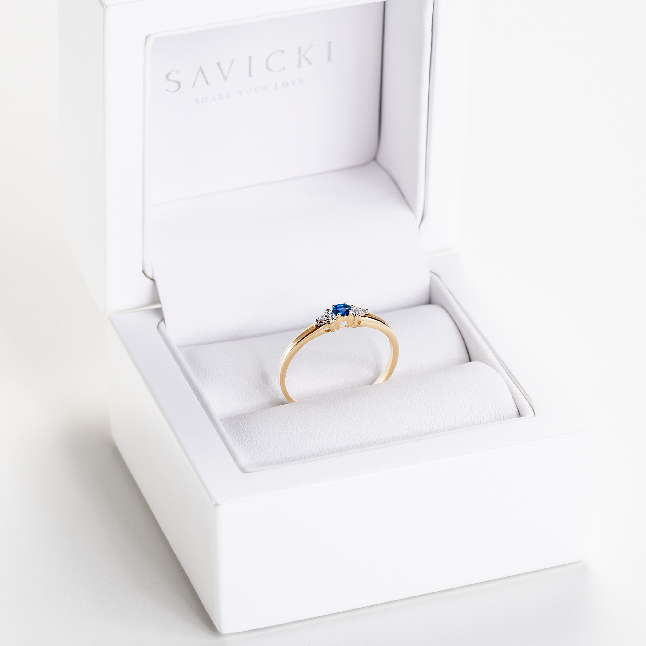 Verlobungsring Savicki: Gold, Blauer Saphir, Diamanten