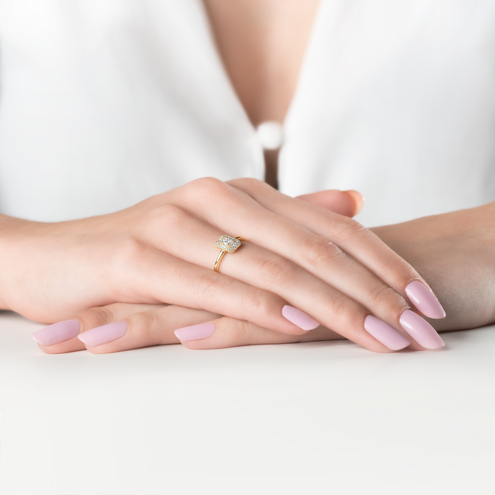 Pierścionek zaręczynowy SAVICKI: złoty, diamenty