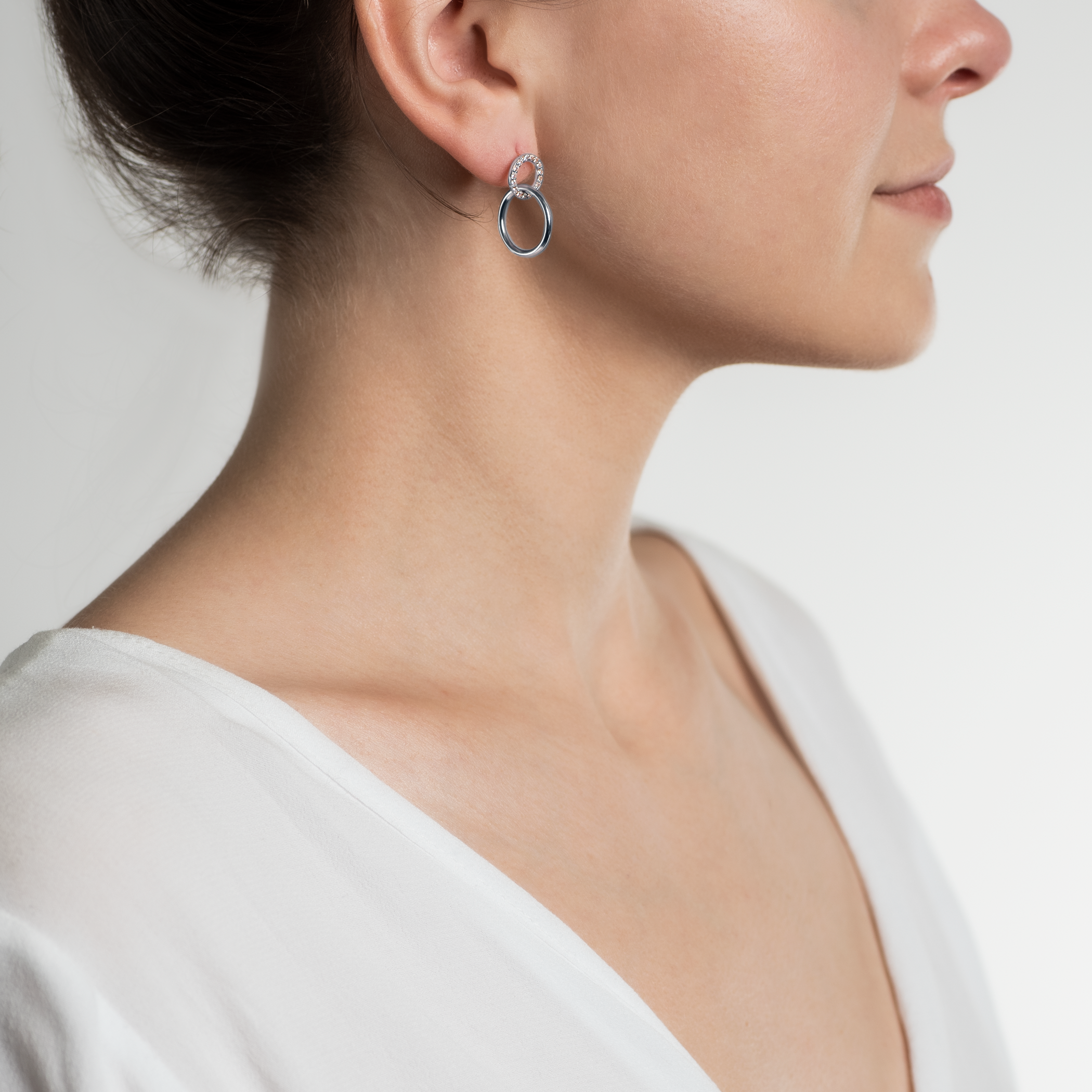 Kolczyki koła Savicki: srebrne, cyrkonie