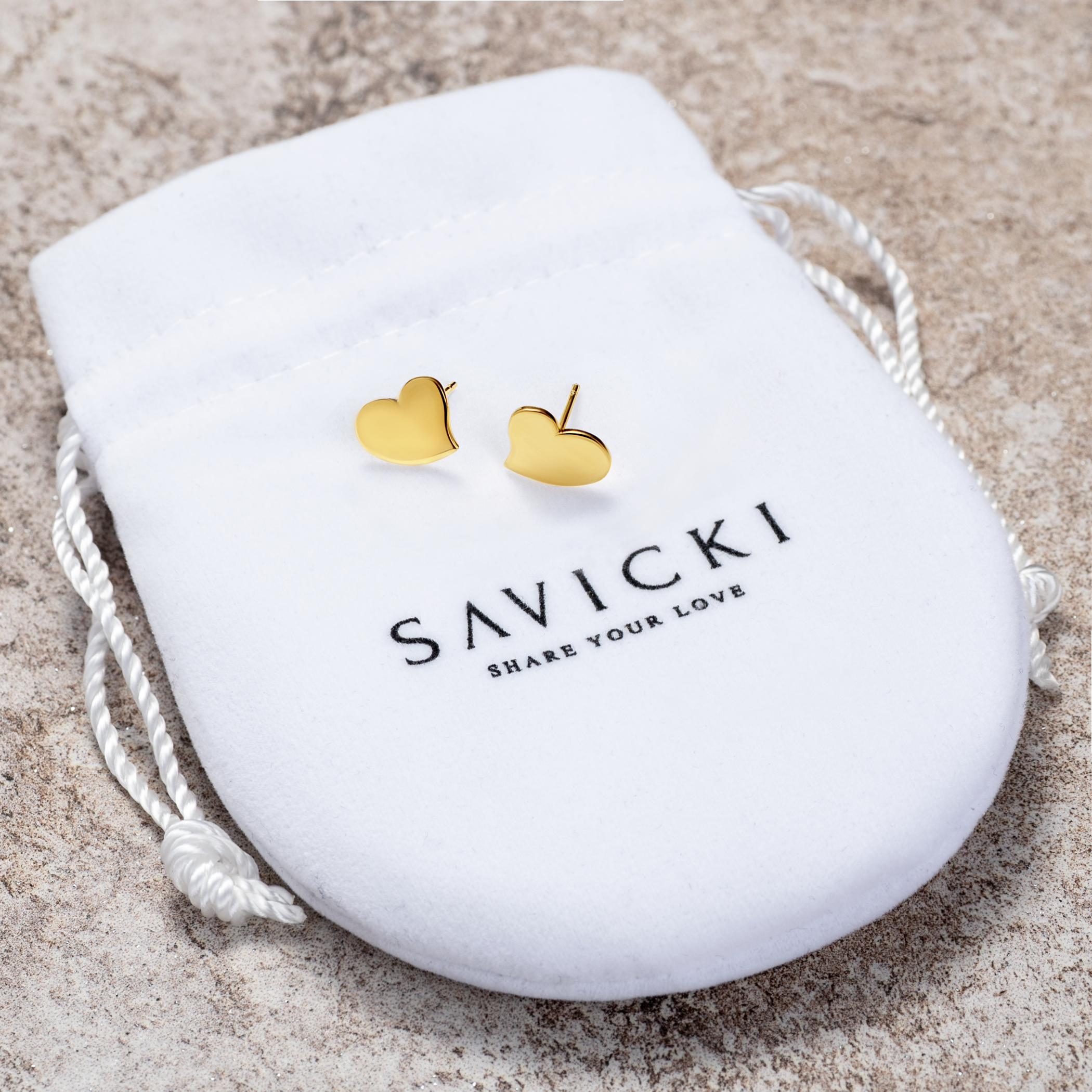 Kolczyki serca Savicki: srebrne pozłacane