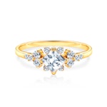 Pierścionek zaręczynowy Savicki: złoty, biały szafir, diamenty