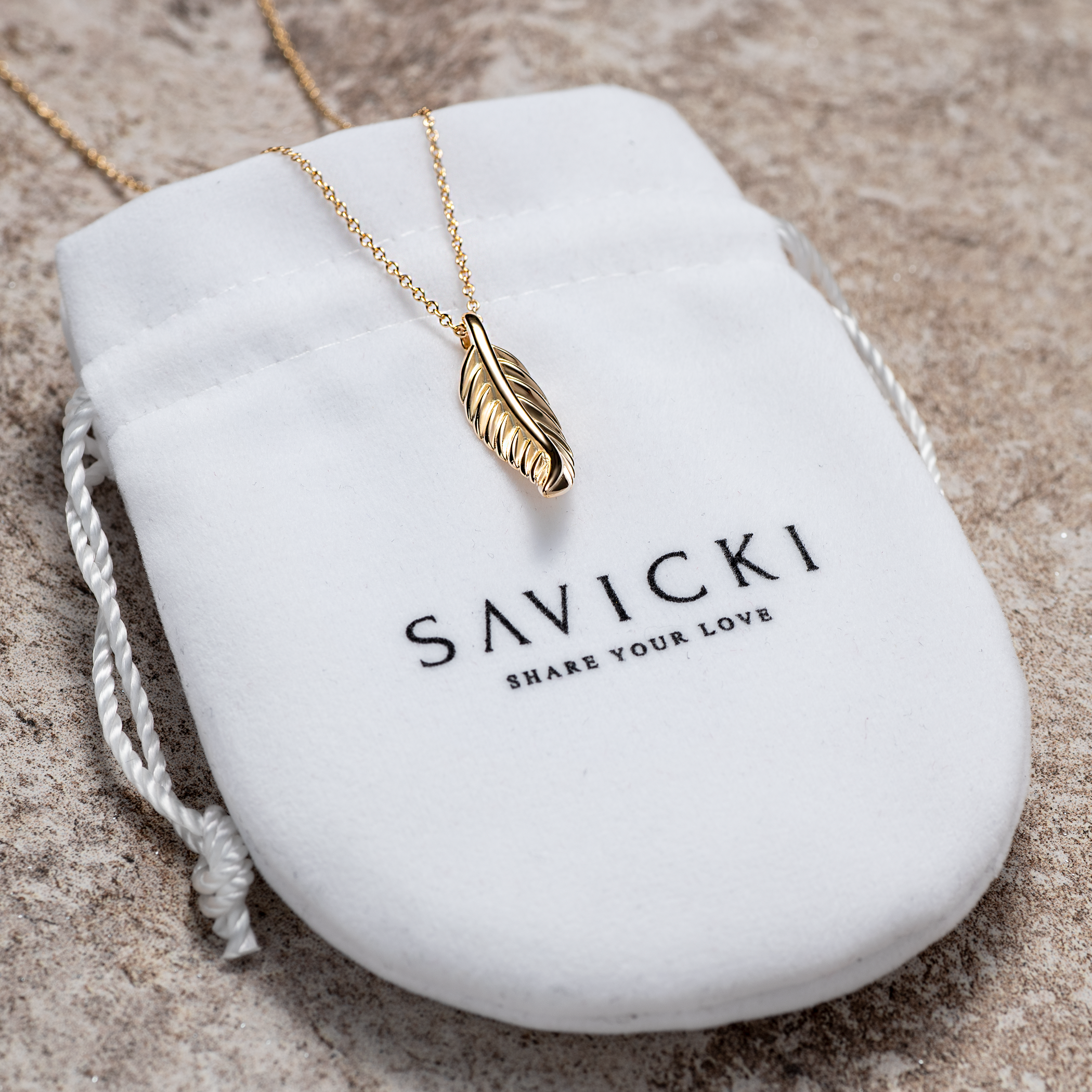 Naszyjnik celebrytka piórko Savicki: srebrny pozłacany - 3