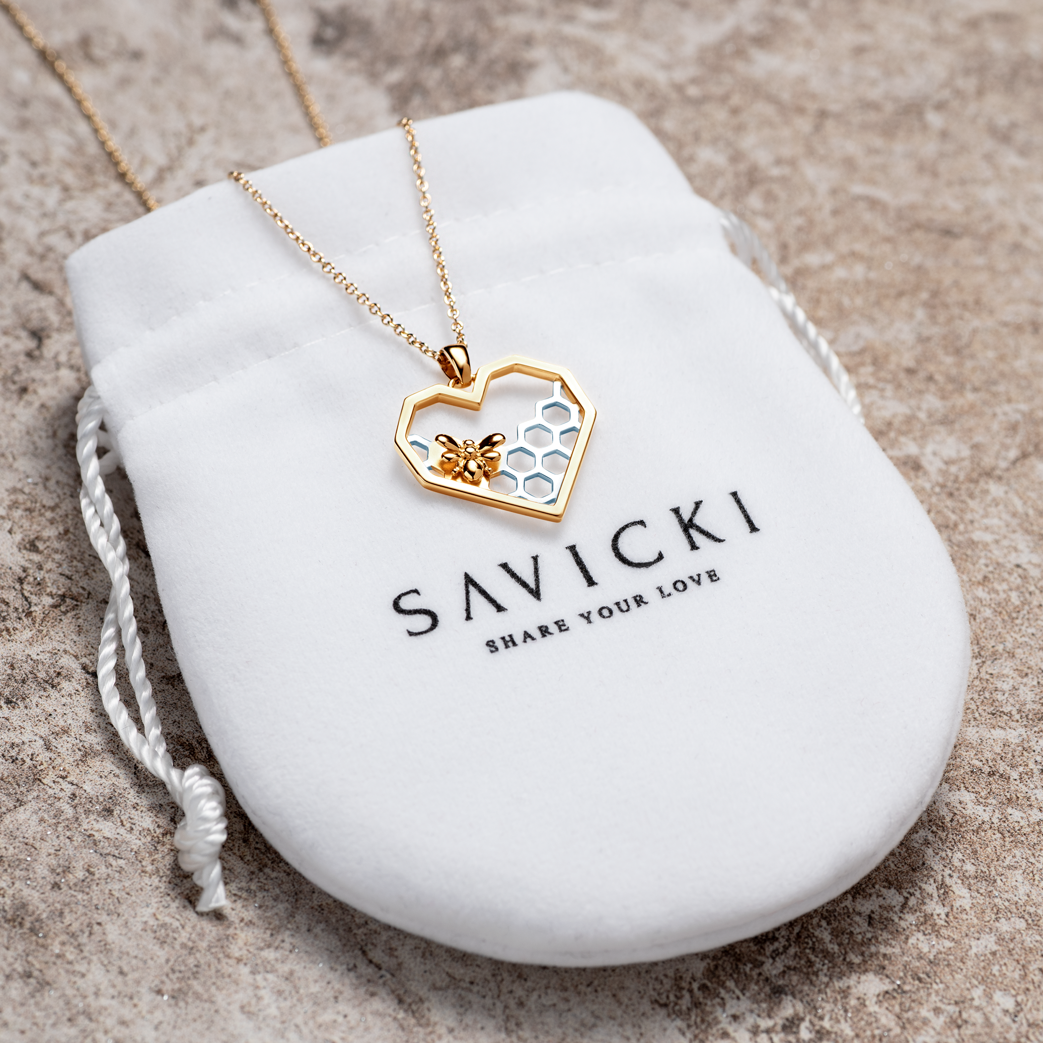 Naszyjnik celebrytka pszczoła i serce Savicki: srebrny pozłacany - 3
