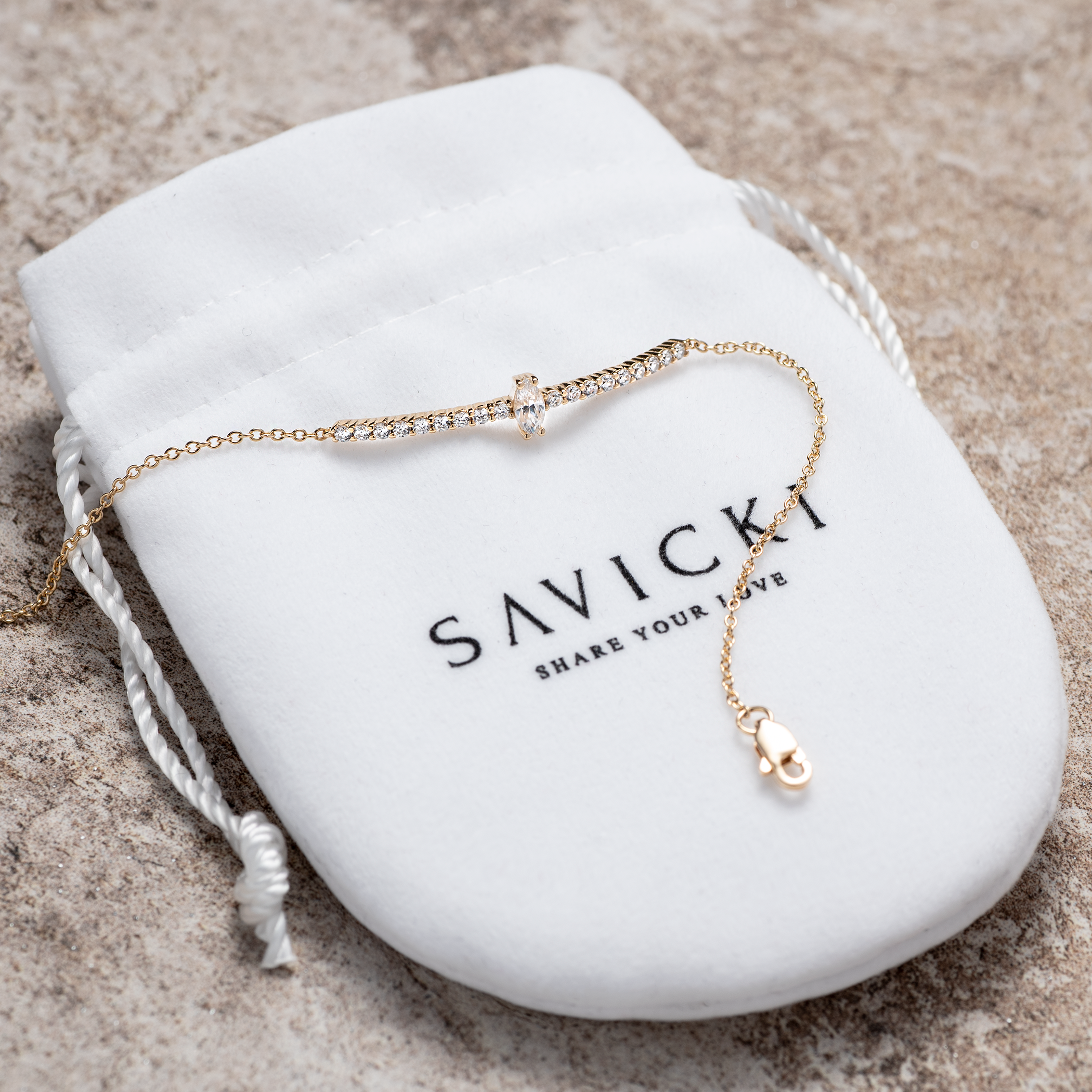 Bransoletka celebrytka Savicki: srebrna pozłacana, cyrkonie
