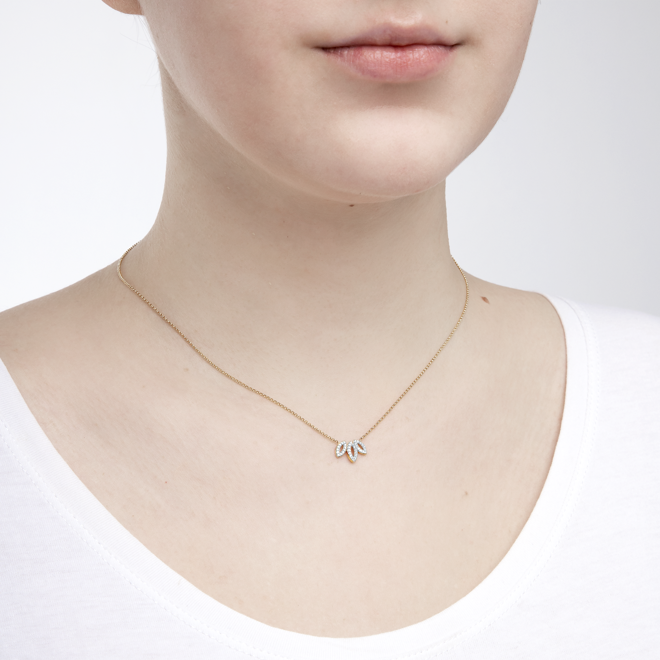 Halskette Blatt Savicki: Gold, Diamanten