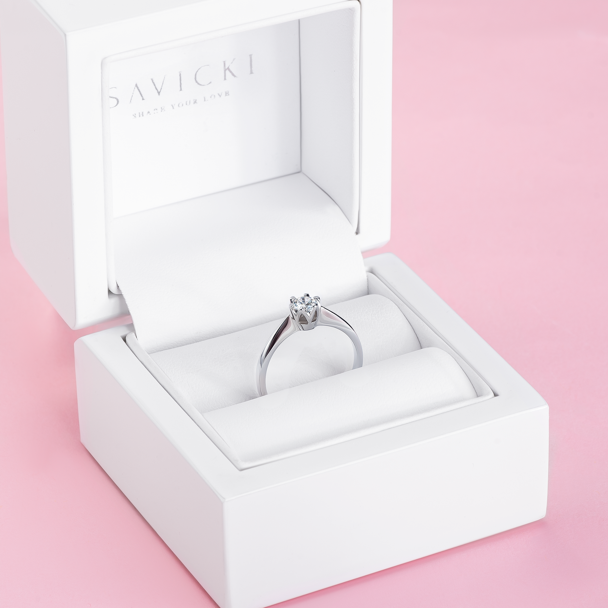 Pierścionek zaręczynowy Triumph of Love: białe złoto, diament