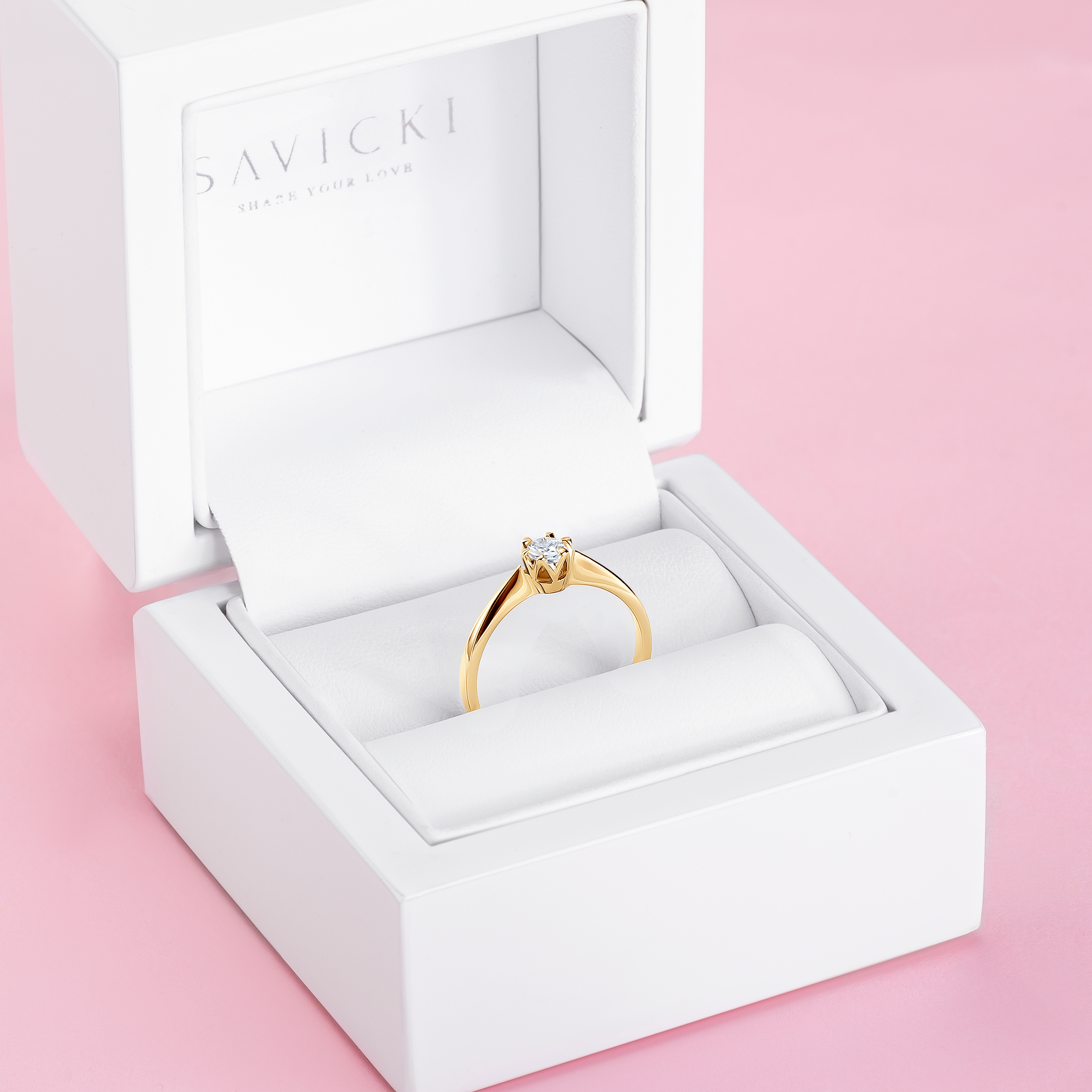 Verlobungsring Triumph of Love: Gold, Weißer Saphir