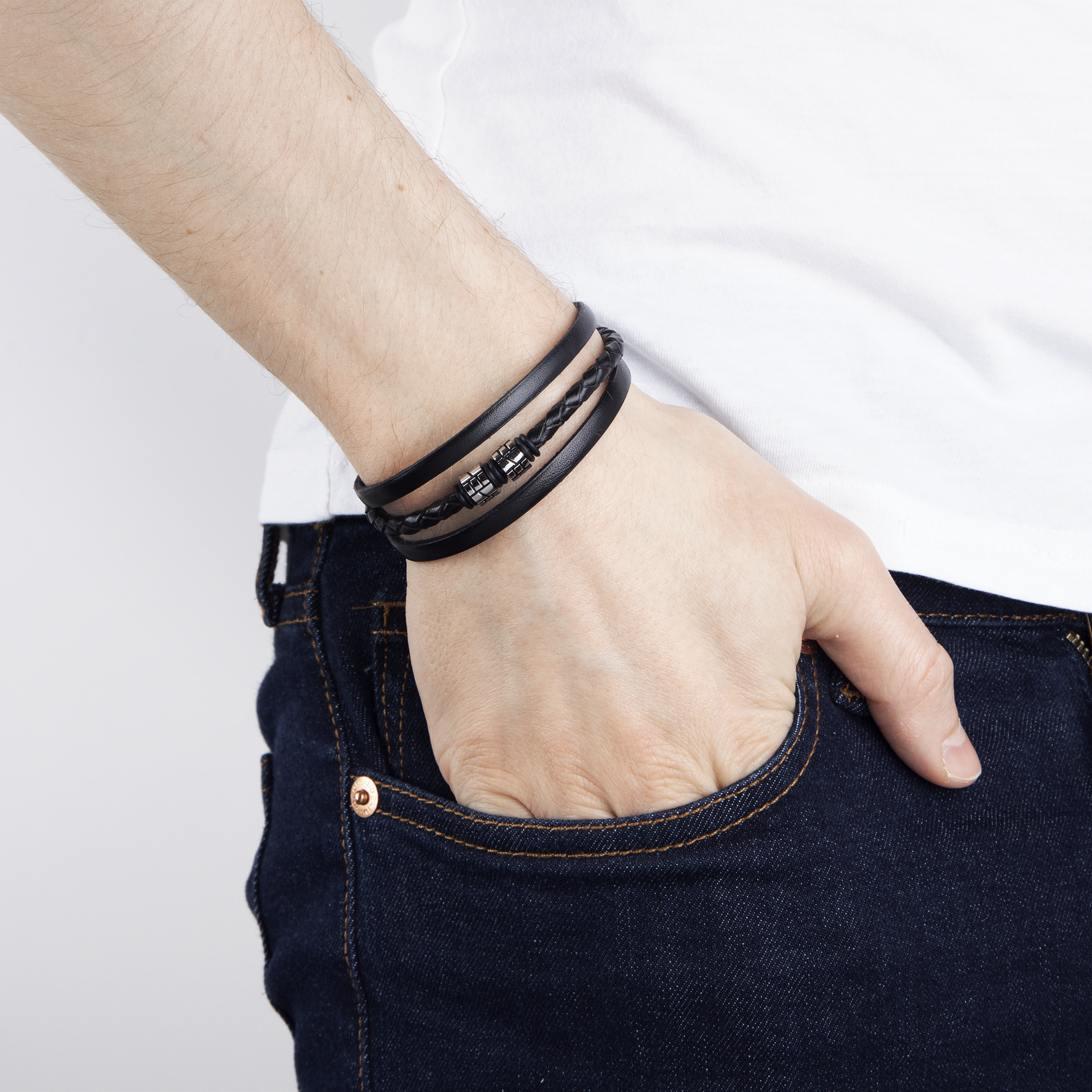 Bransoletka męska Savicki: skóra, rzemyk, stal