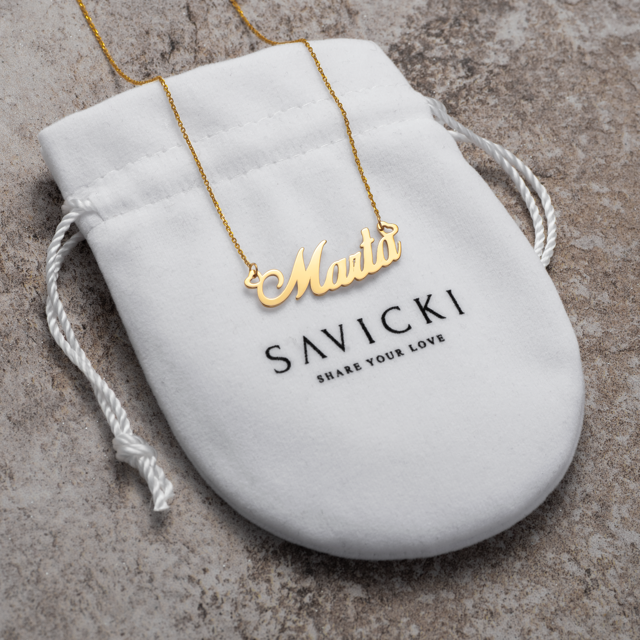 Naszyjnik imię Marta: żółte złoto