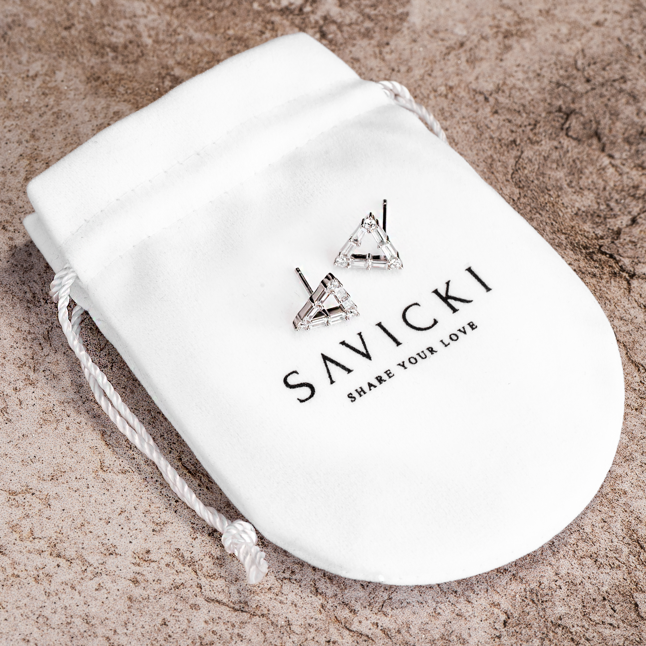 Ohrringe Dreieck Savicki: Silber, Zirkonia