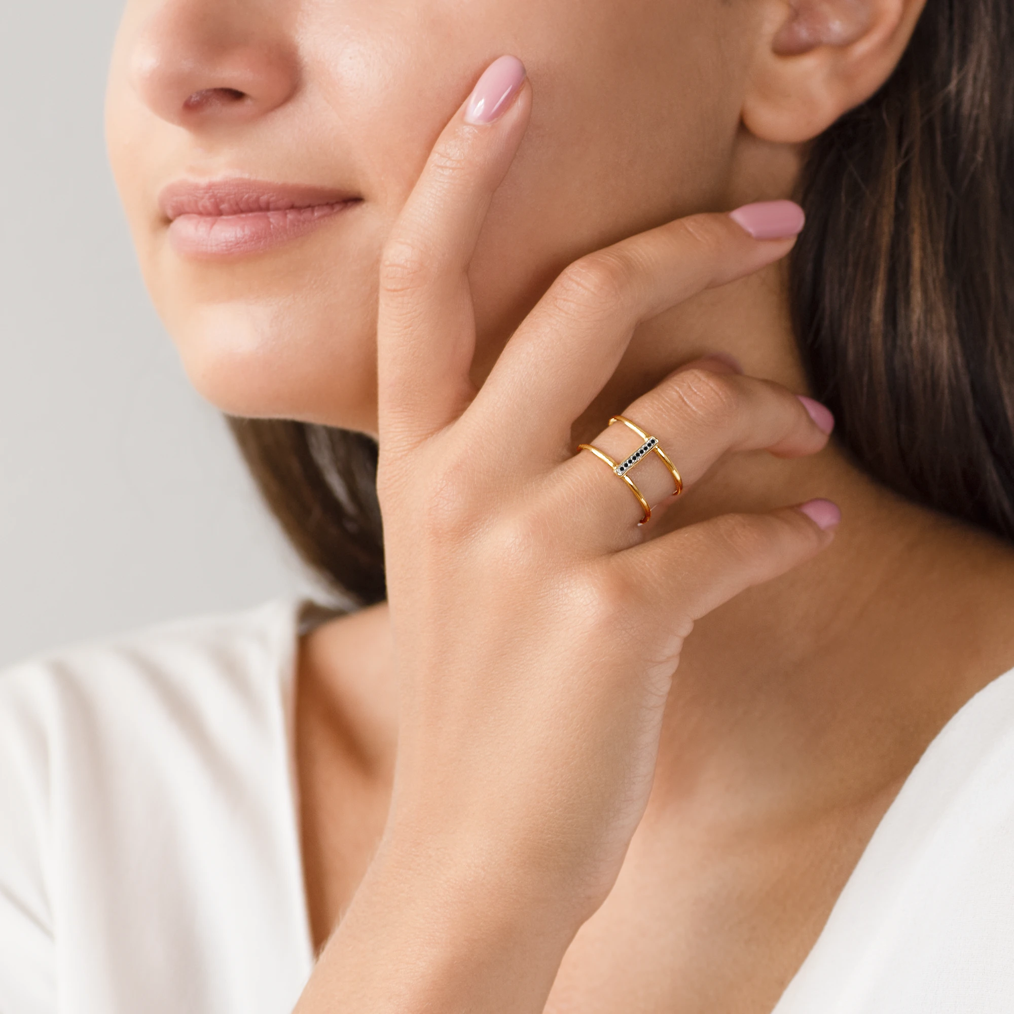 Pierścionek SAVICKI: dwukolorowe złoto, diamenty