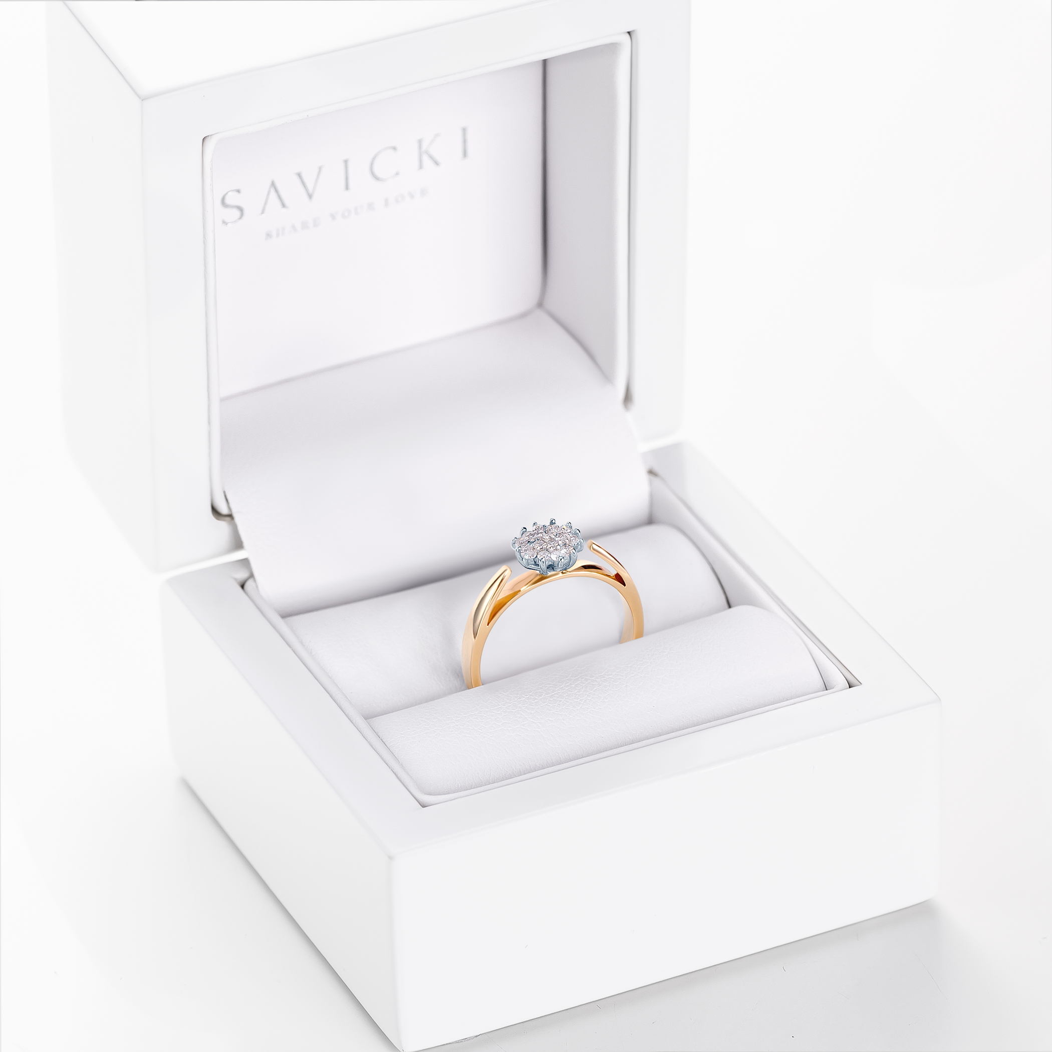 Pierścionek SAVICKI: dwukolorowe złoto, z diamentami