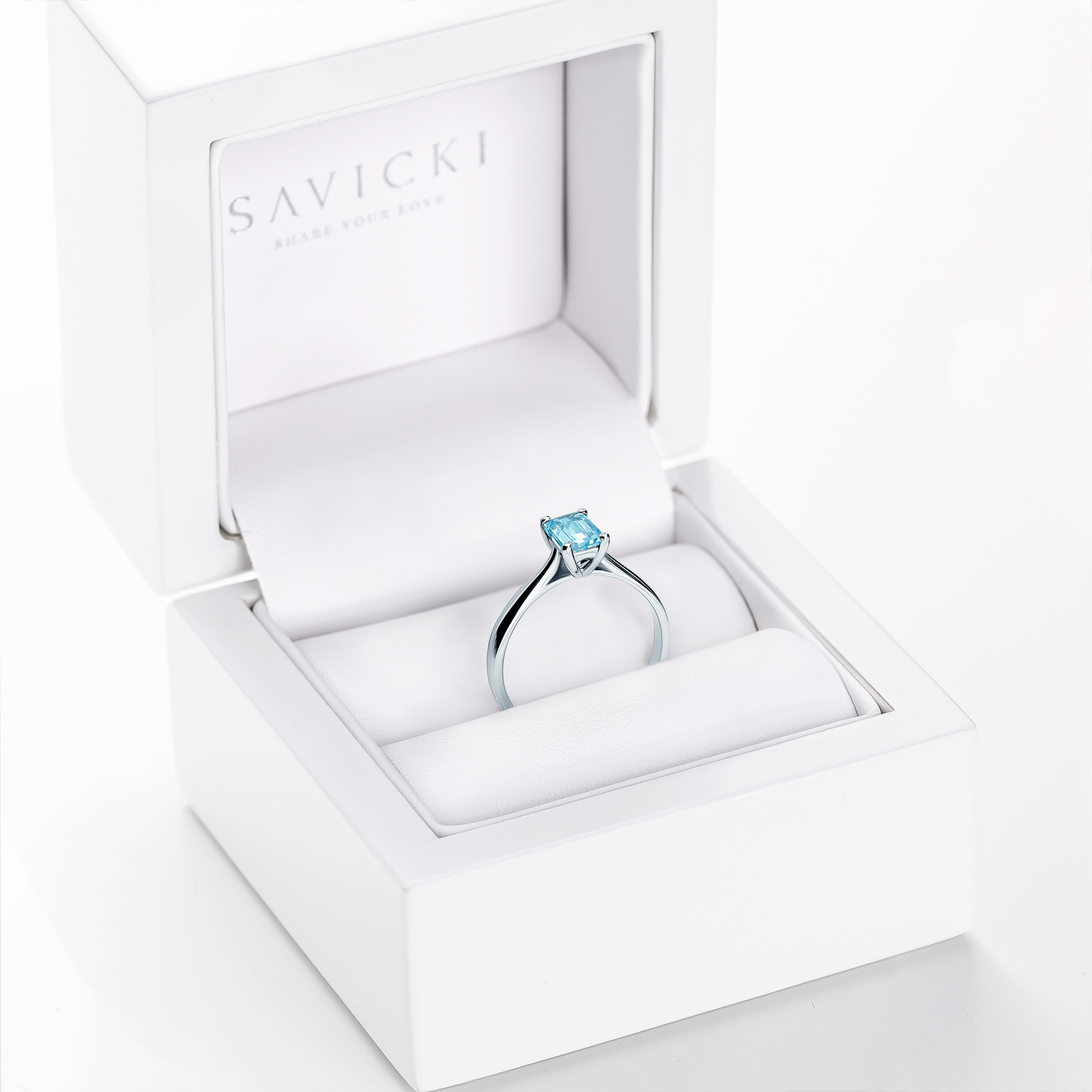 Pierścionek zaręczynowy SAVICKI: białe złoto, akwamaryn