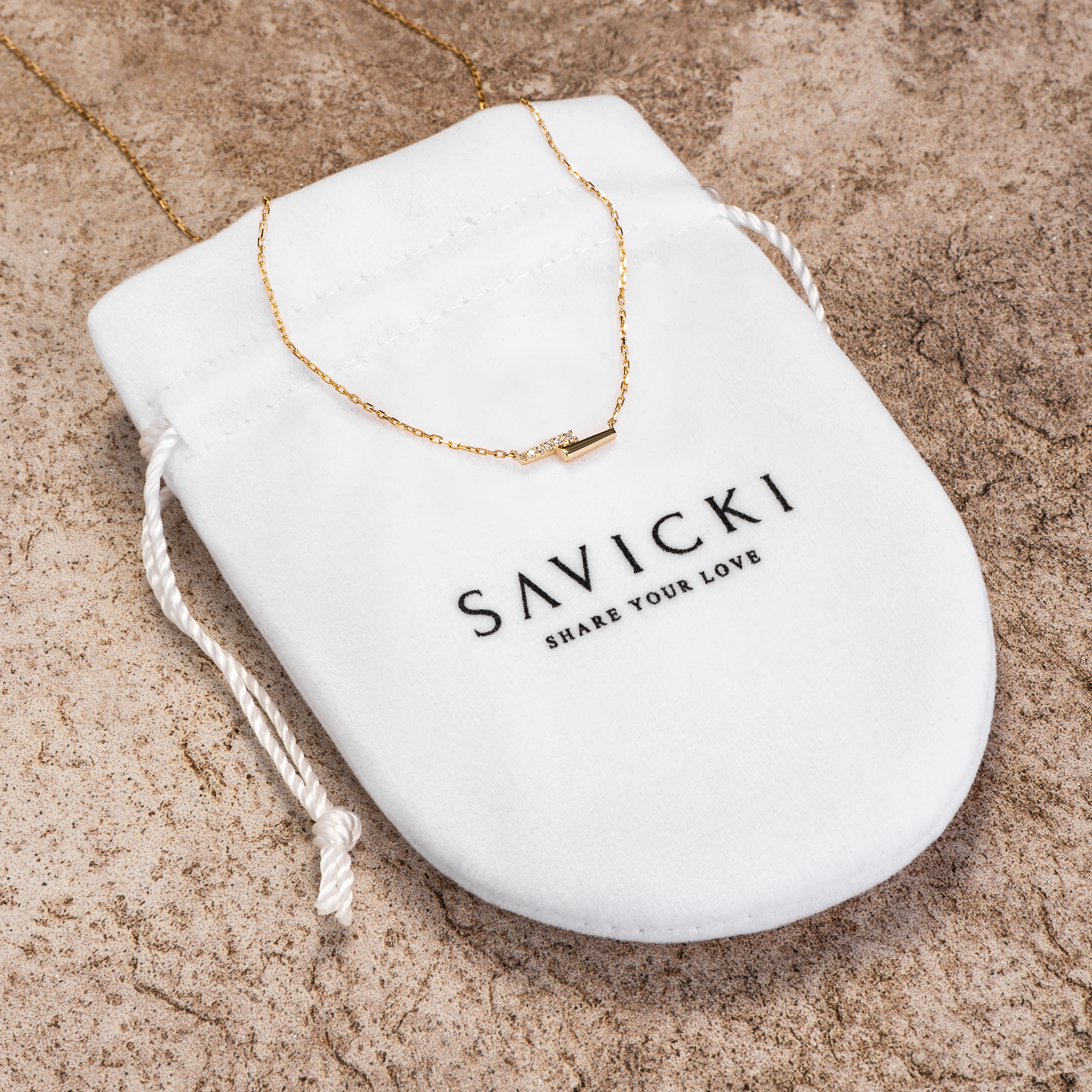 Naszyjnik Savicki: złoty, diamenty