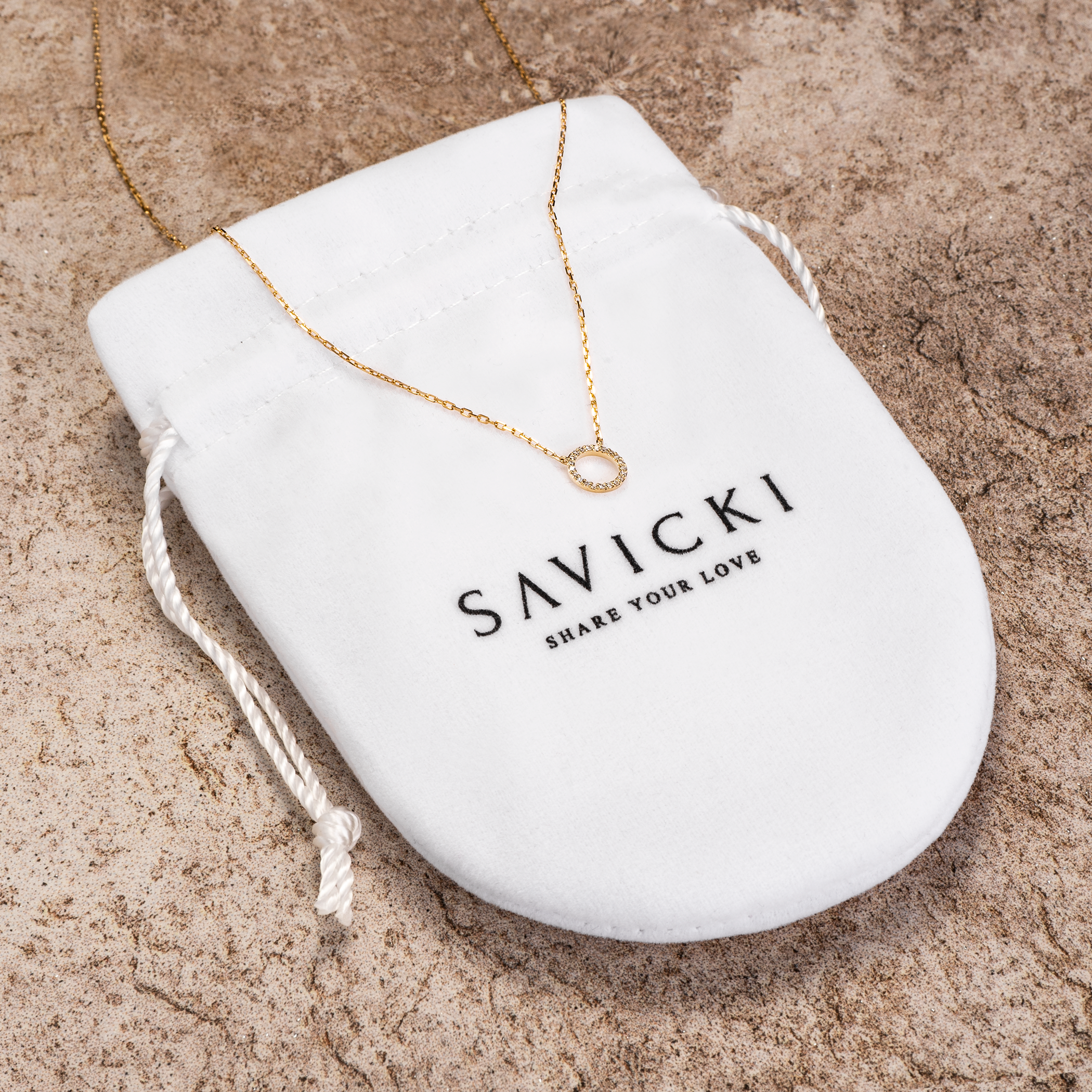 Naszyjnik koło Savicki: złoty, diamenty