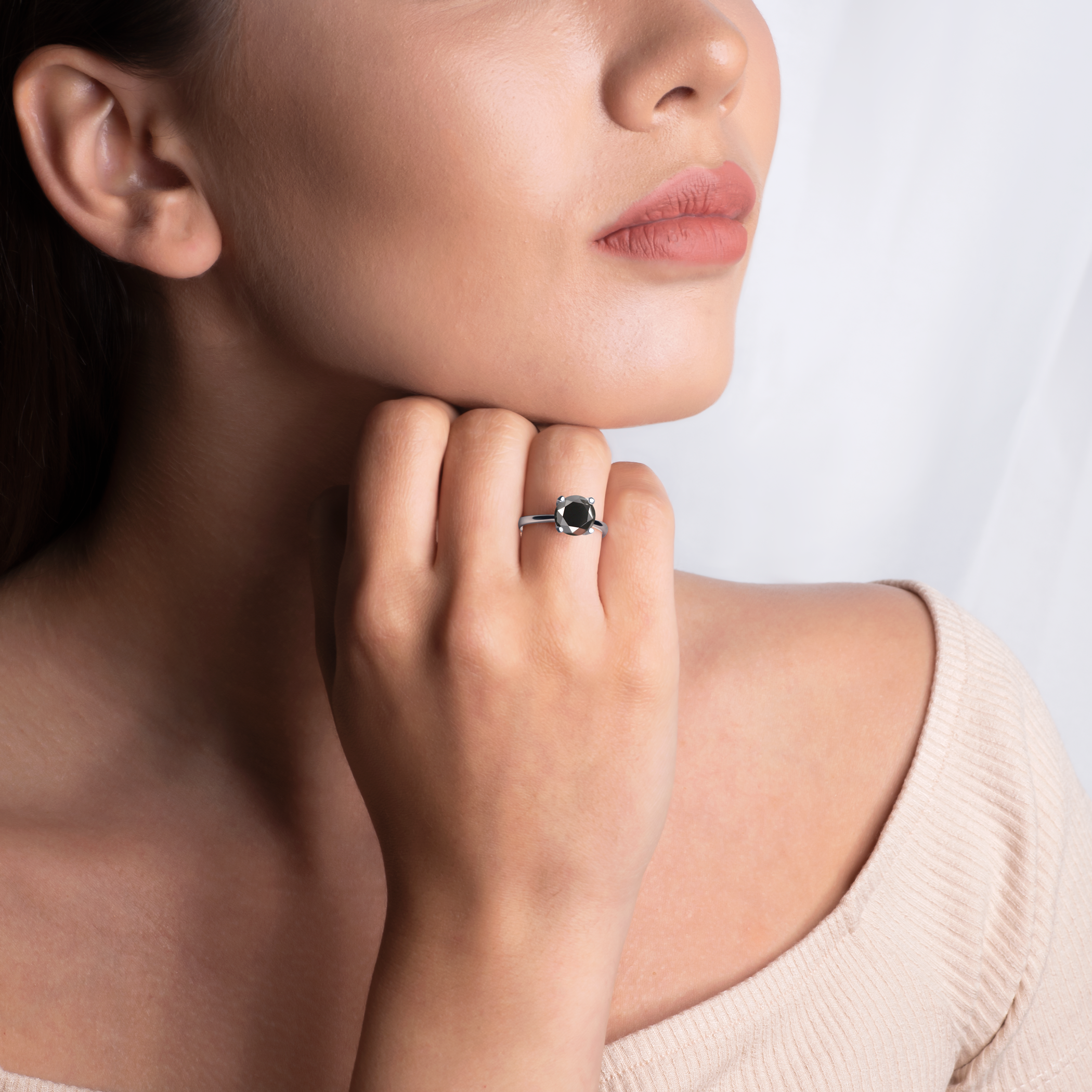 Verlobungsring Savicki: Weißgold, Schwarz Diamant