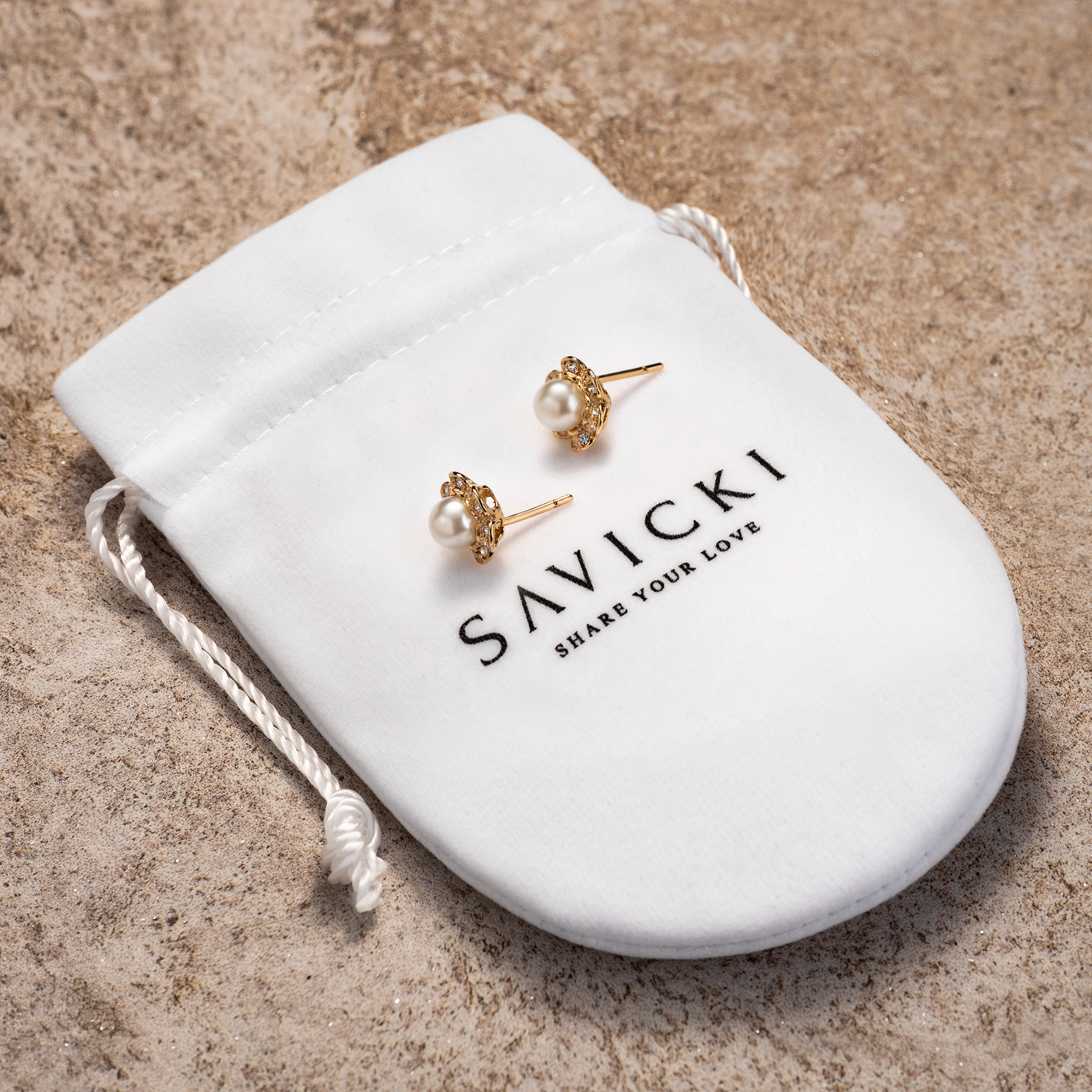 Kolczyki kwiaty Savicki: złote, cyrkonie