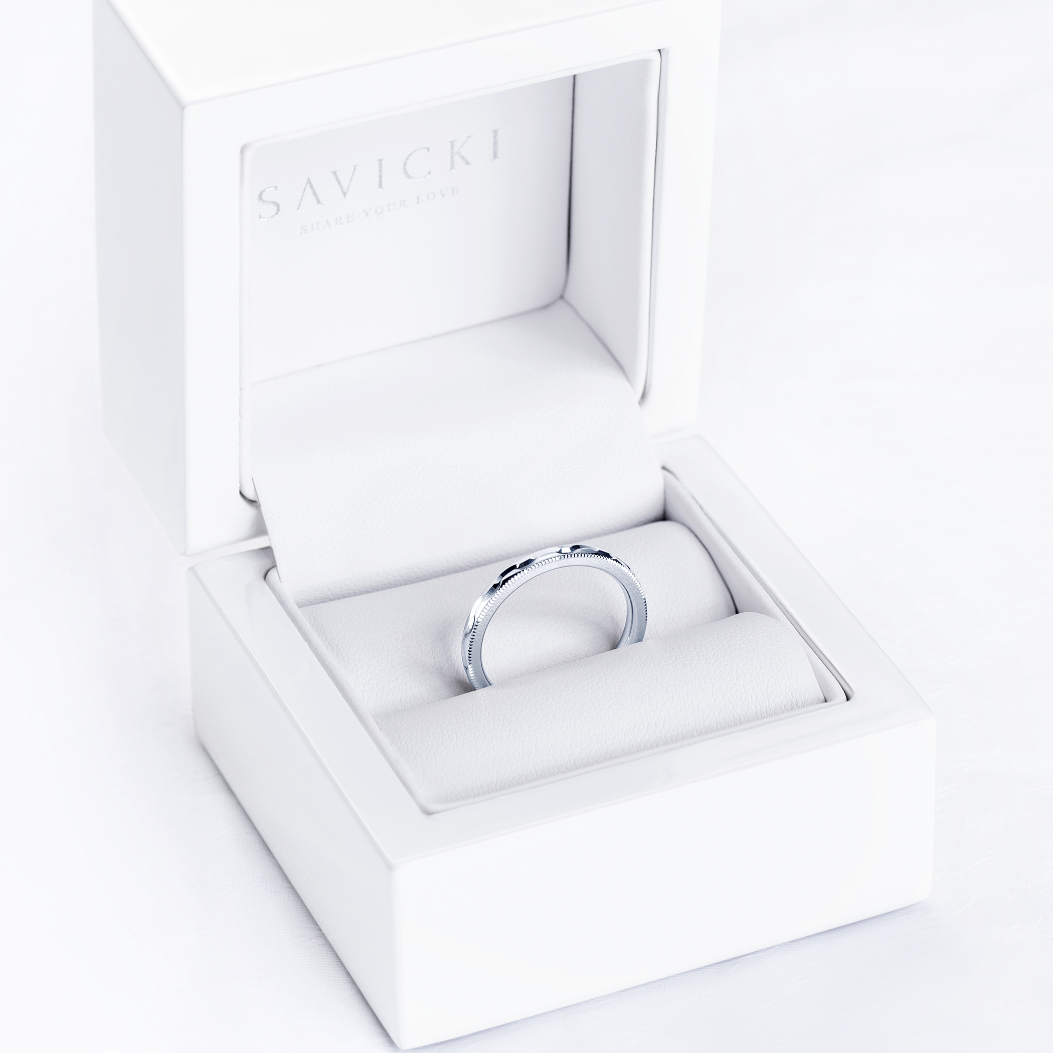 Pierścionek SAVICKI: białe złoto