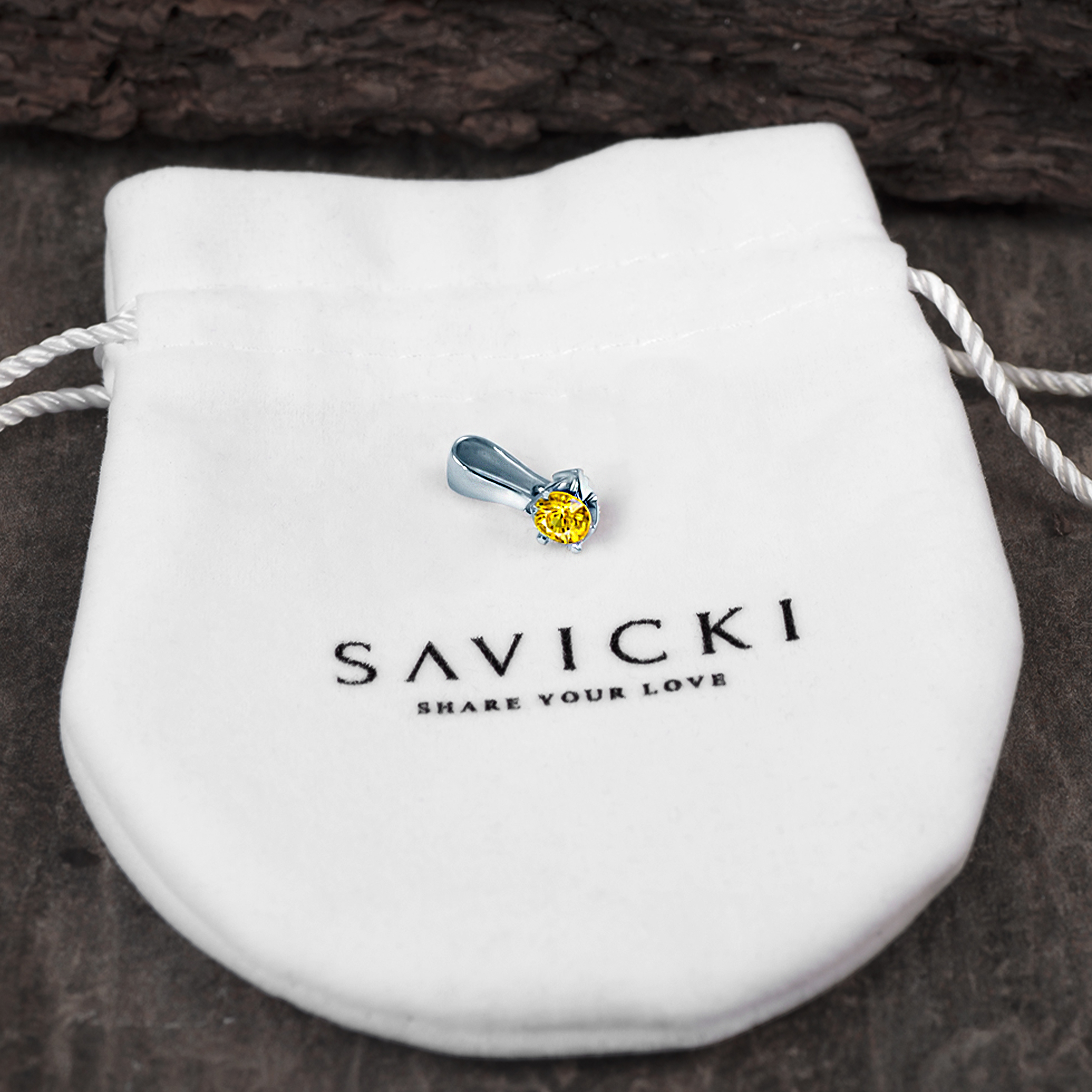 Zawieszka The Journey: białe złoto, żółty szafir 