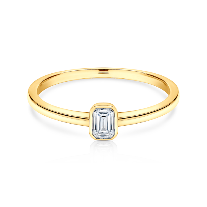 Pierścionek zaręczynowy Pure: złoty, diament w szlifie szmaragdowym