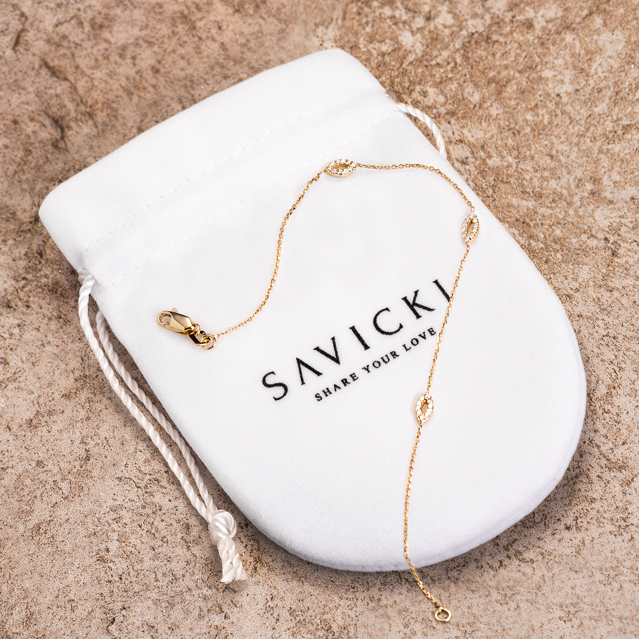 Bransoletka celebrytka złota 585 z białym diamentem 0.11ct 18cm