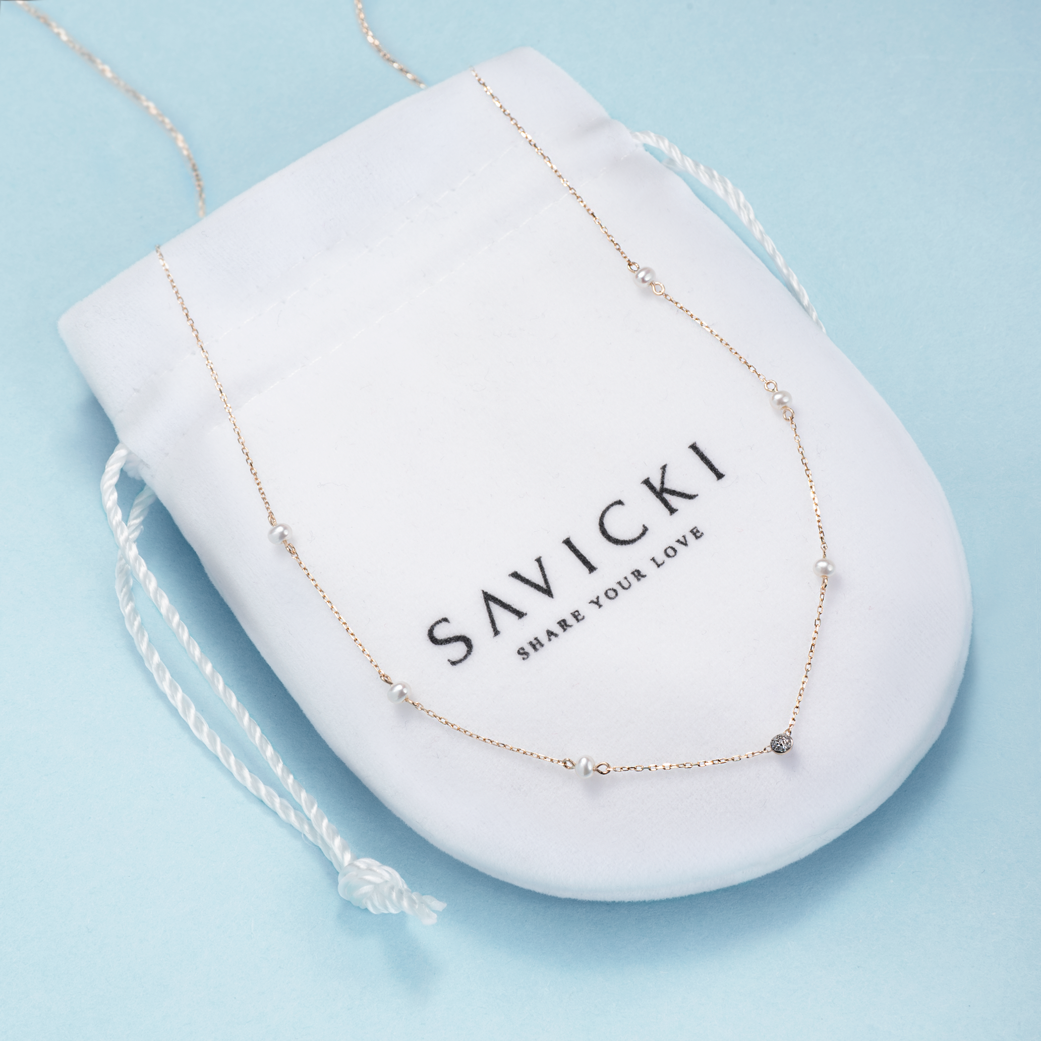 Naszyjnik Savicki: dwukolorowe złoto, diamenty, perły