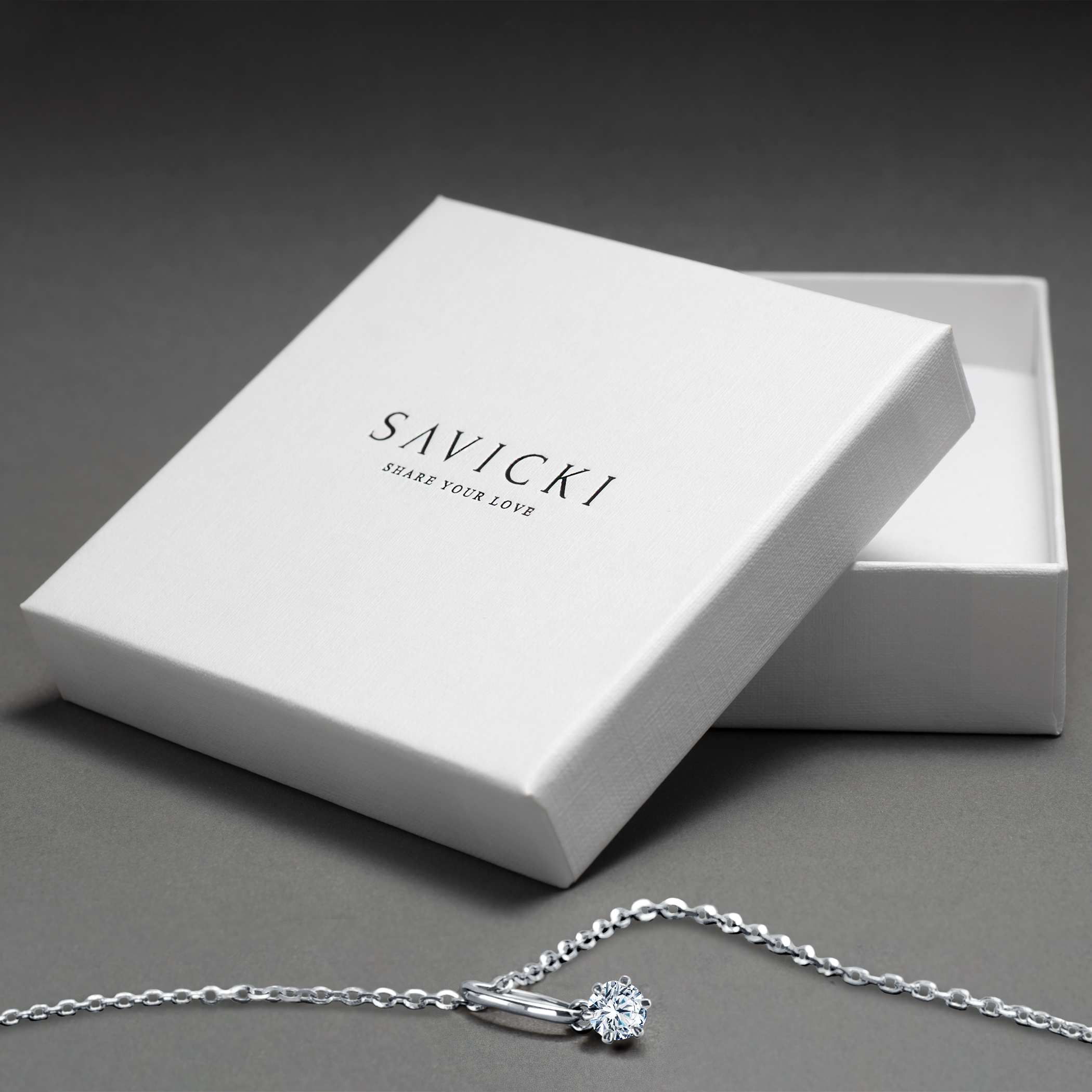 Zawieszka SAVICKI: białe złoto, diament