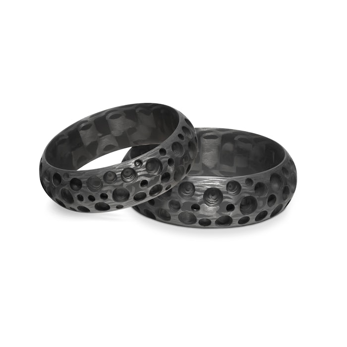 Obrączki ślubne: carbon, półokrągłe, 7 mm