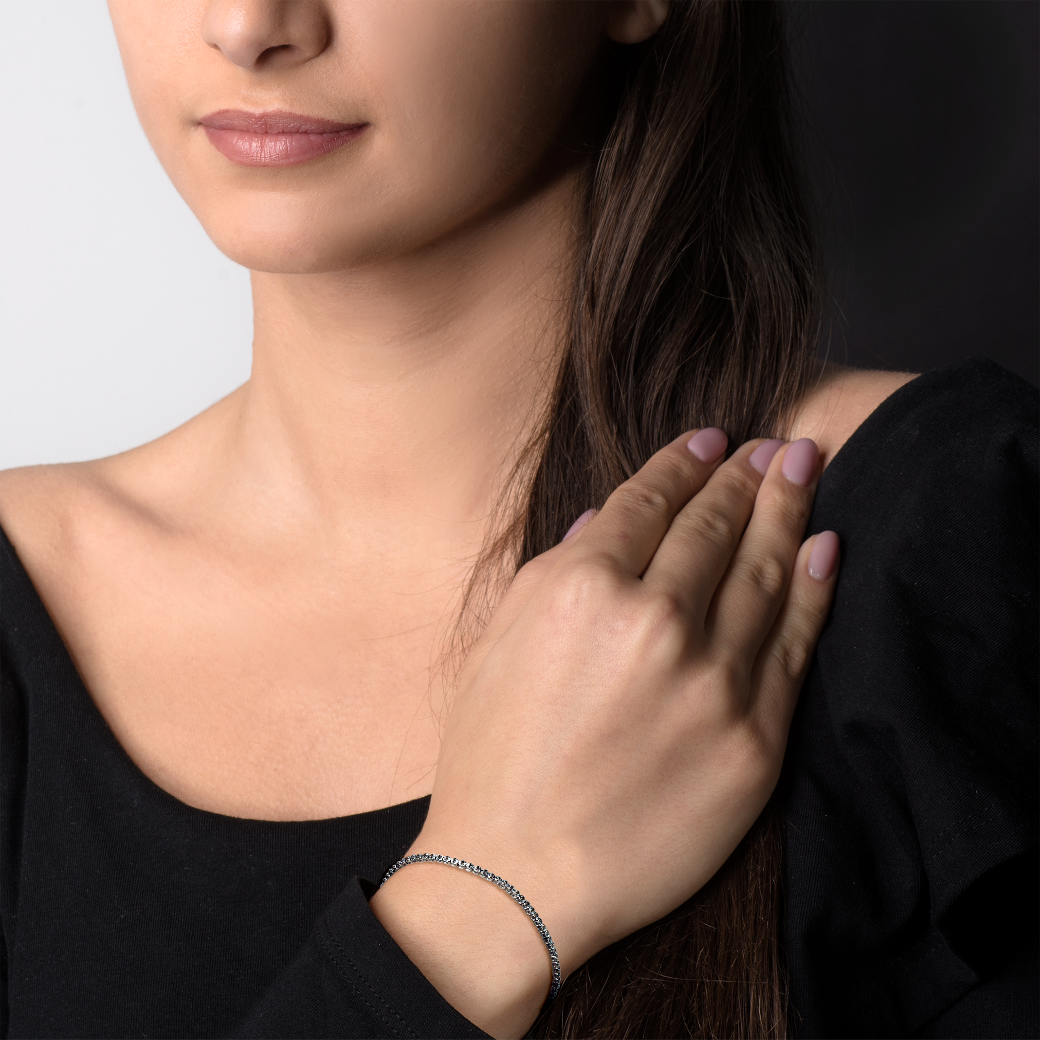 Bransoletka Savicki: białe złoto, czarne diamenty