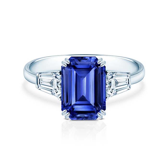 Pierścionek Savicki: białe złoto, niebieski szafir, diamenty