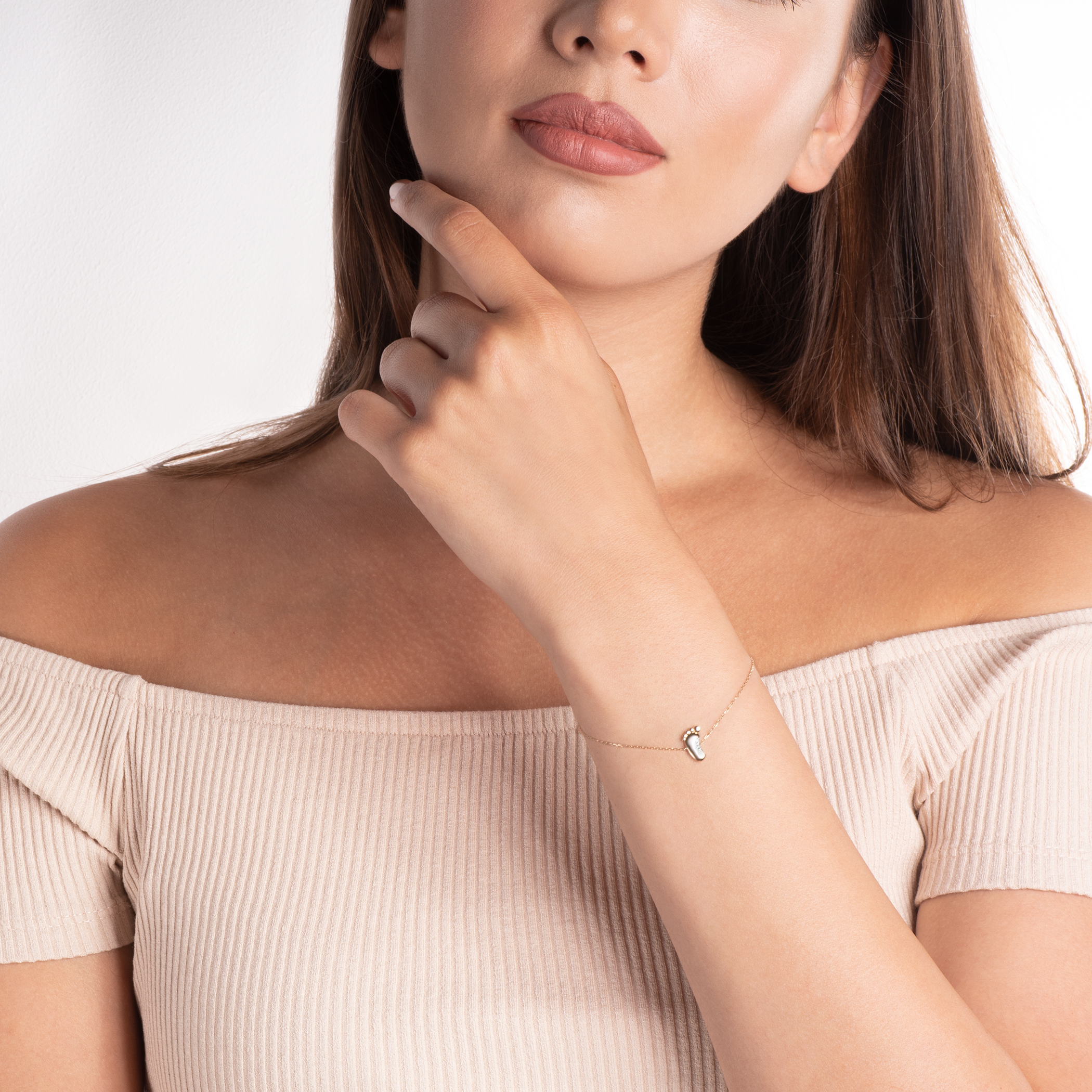 Bransoletka stópka Savicki: złota, diamenty