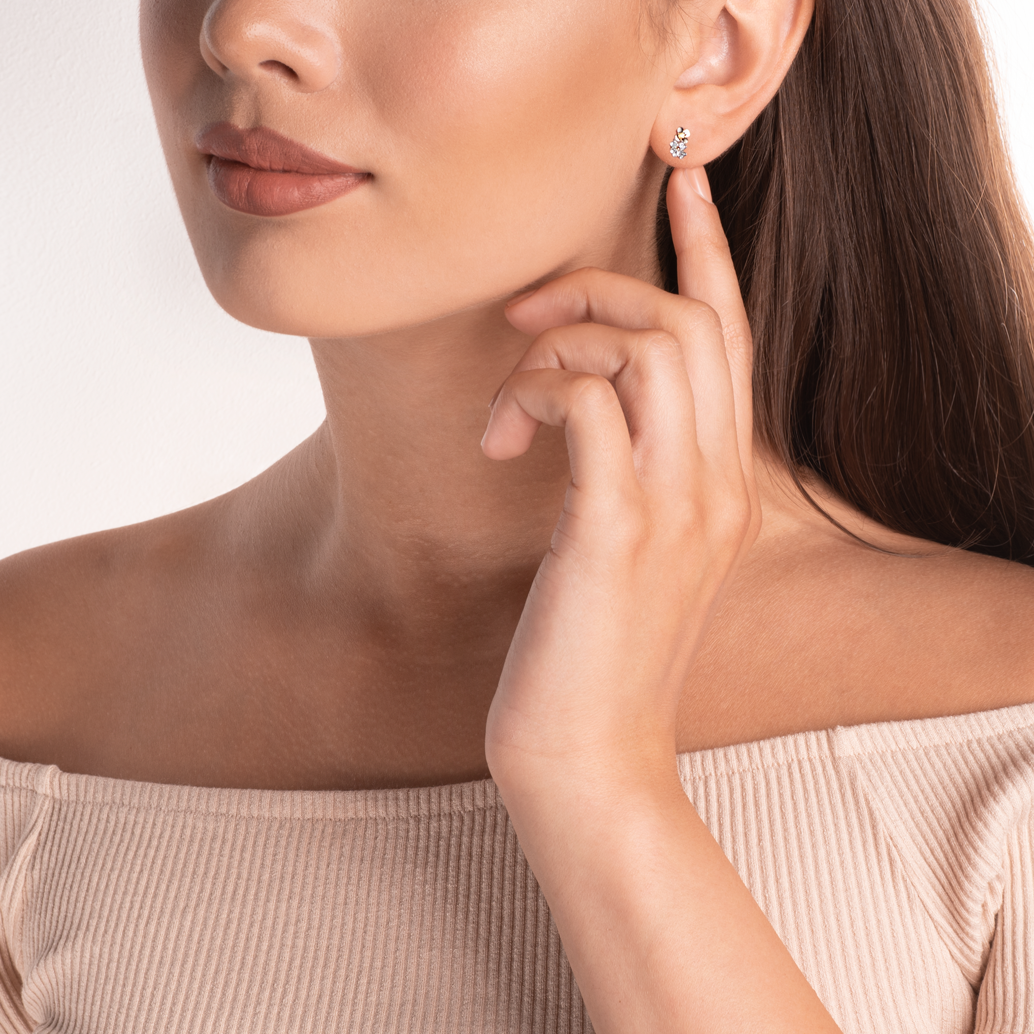 Kolczyki kwiatki Savicki: dwukolorowe złoto, diamenty