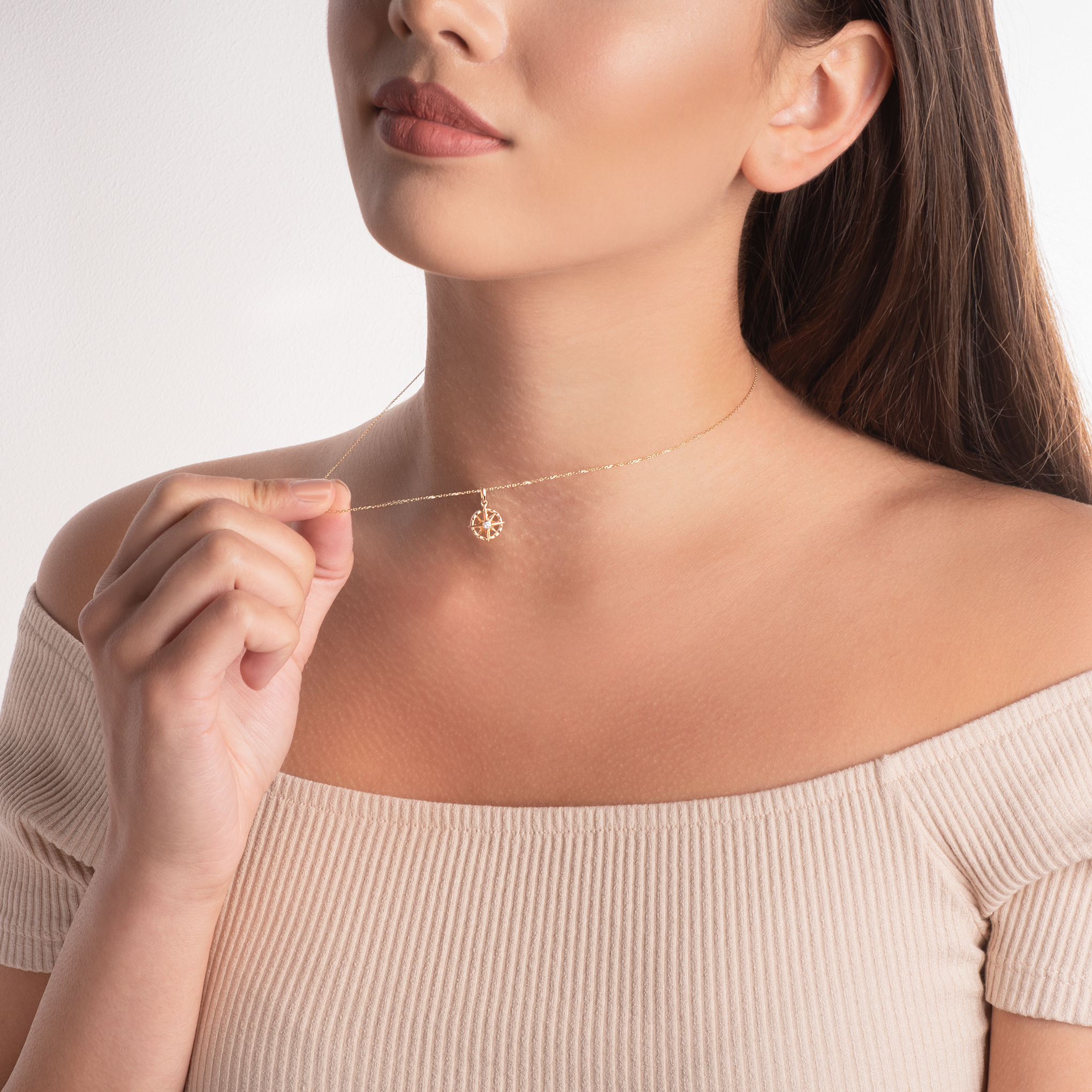 Naszyjnik róża wiatrów Savicki: złoty, diamenty